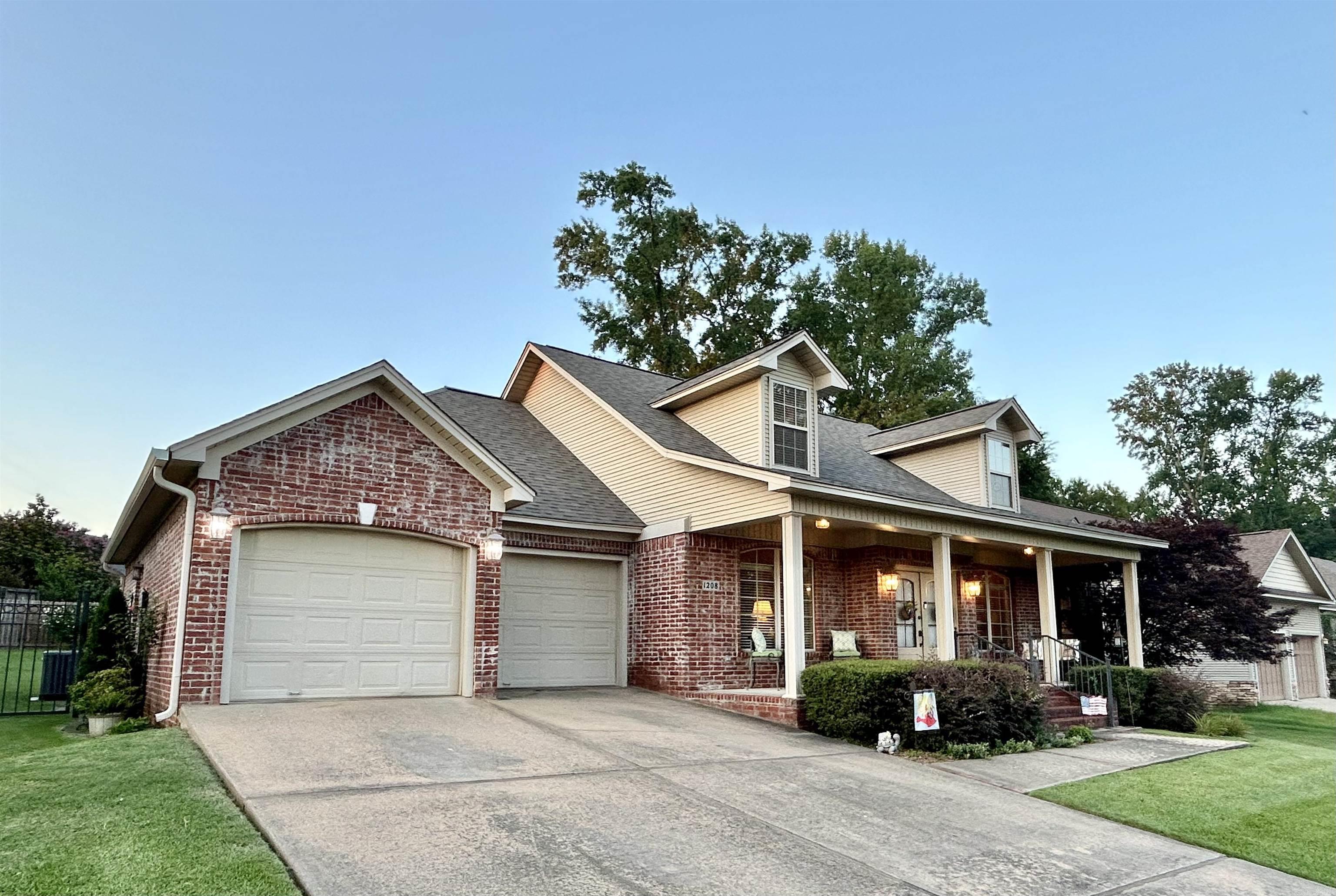 WELLINGTON POINTE ANNEX - Residential