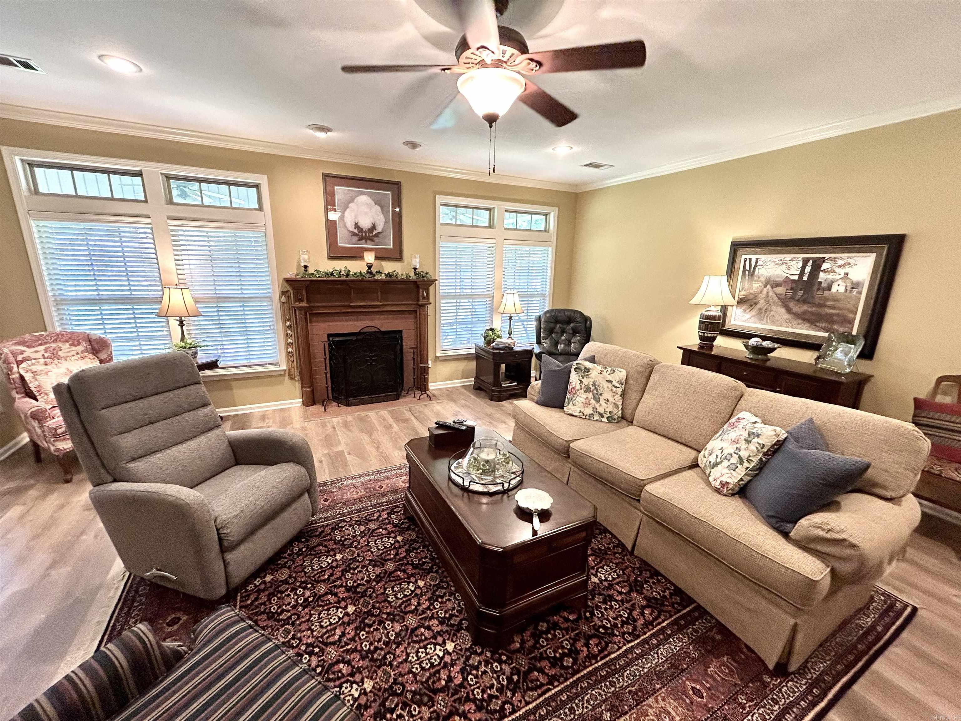 WELLINGTON POINTE ANNEX - Residential