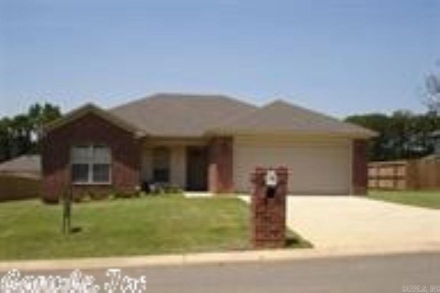 Great 3 bedroom, 2 bath home with a 2 car garage. Great neighborhood close to everything! Cabot Schools!