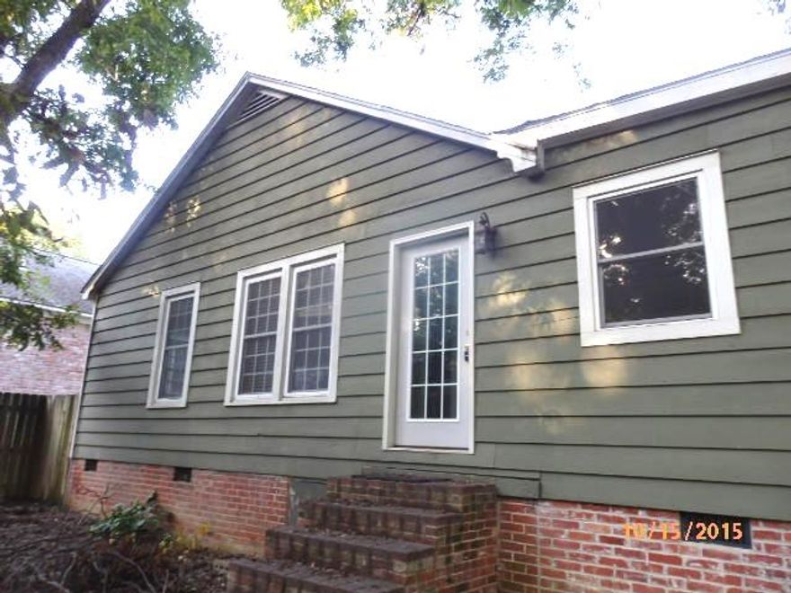 3 Bedroom, 3 bath home in Jonesboro. This home is in a established neighborhood centrally located to all the amenities of town. The living room is open with a nice fireplace. The kitchen is spacious with lots of cabinetry. The Master bedroom is large with its own full bath. The remaining bedrooms are both good sized. This home also features two more full baths, a laundry room, and loft area. Outside you will find a detached garage/ workshop. Call today for more information or to schedule a showing!!