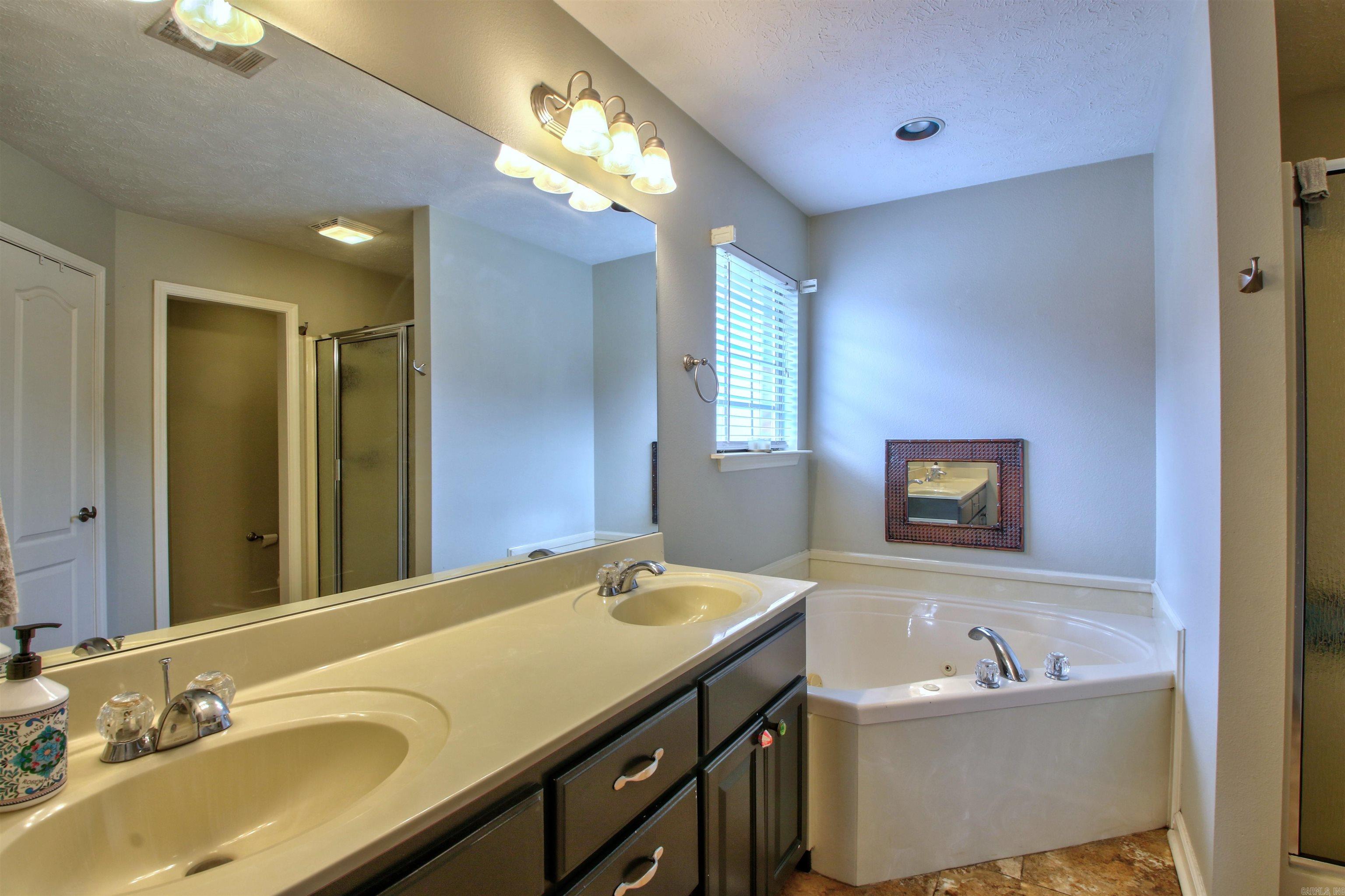 VINEYARD SUB PH I - Residential