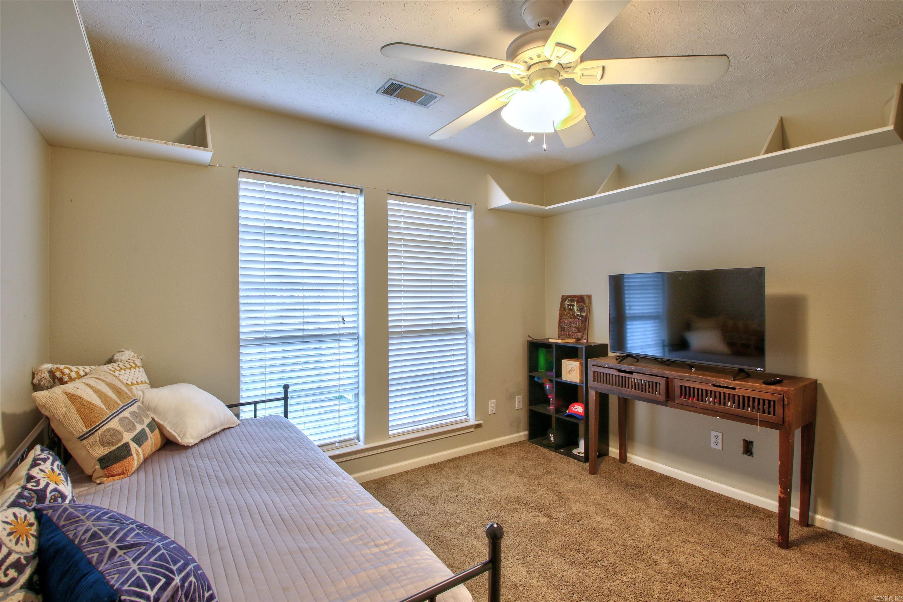 VINEYARD SUB PH I - Residential