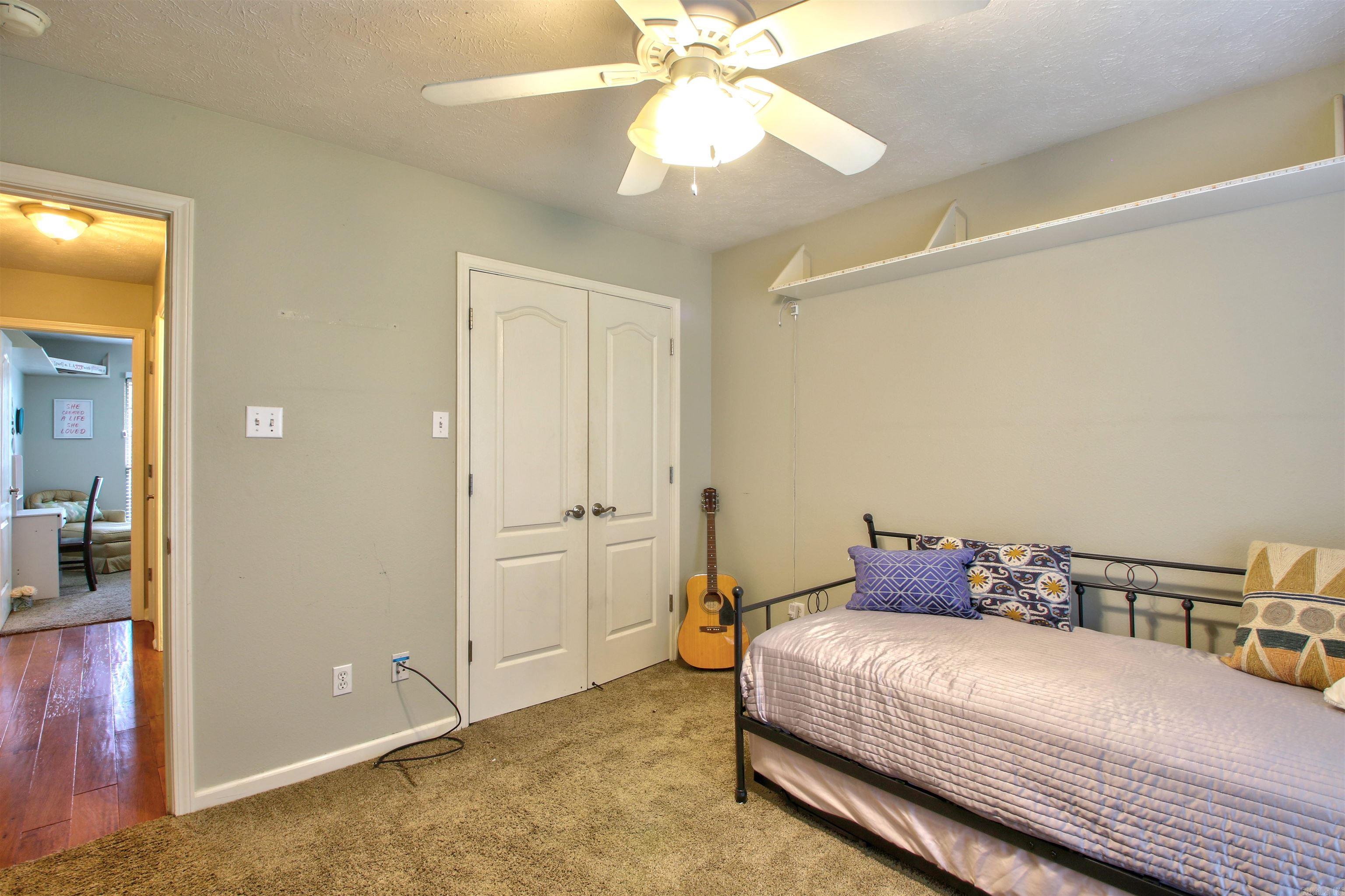 VINEYARD SUB PH I - Residential