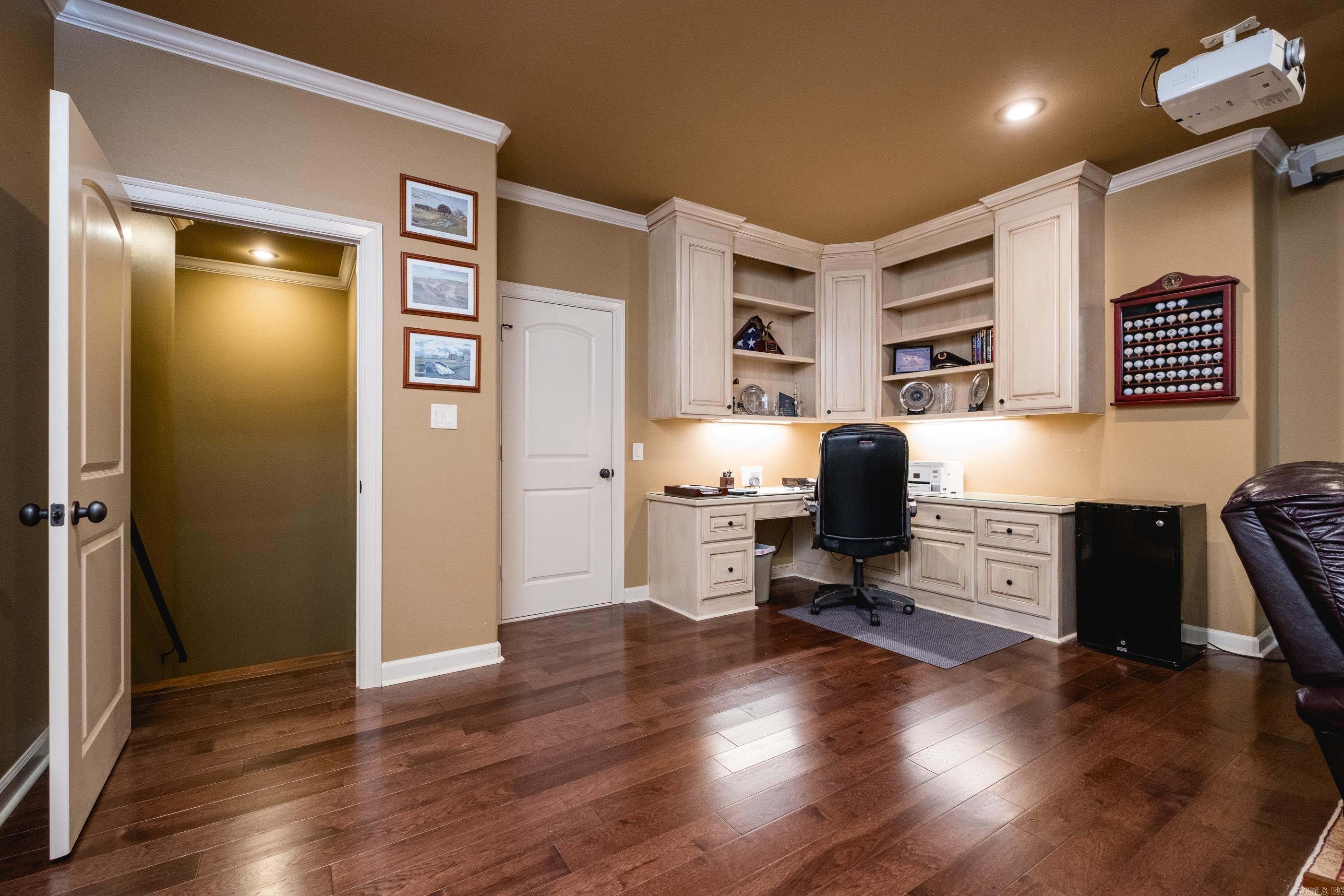 CHENAL VALLEY DEAUVILLE PLACE - Residential