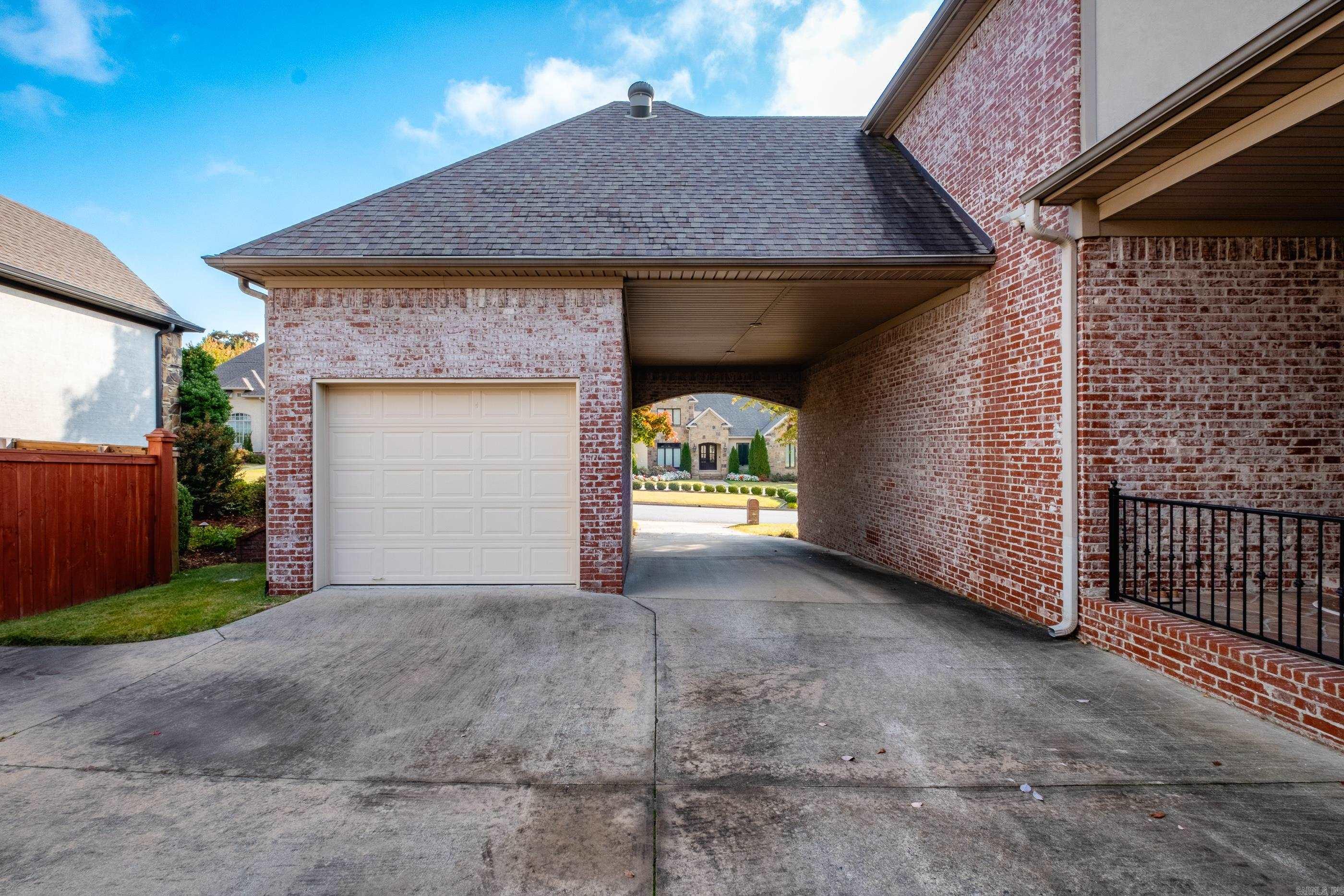 CHENAL VALLEY DEAUVILLE PLACE - Residential