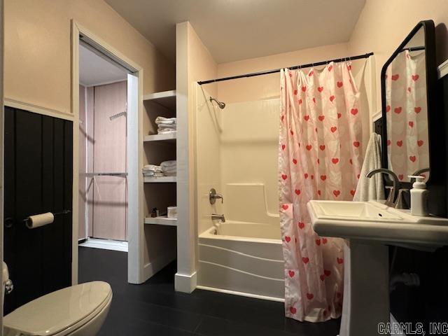 East Broadway - Residential