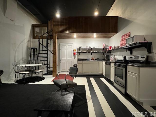 East Broadway - Residential