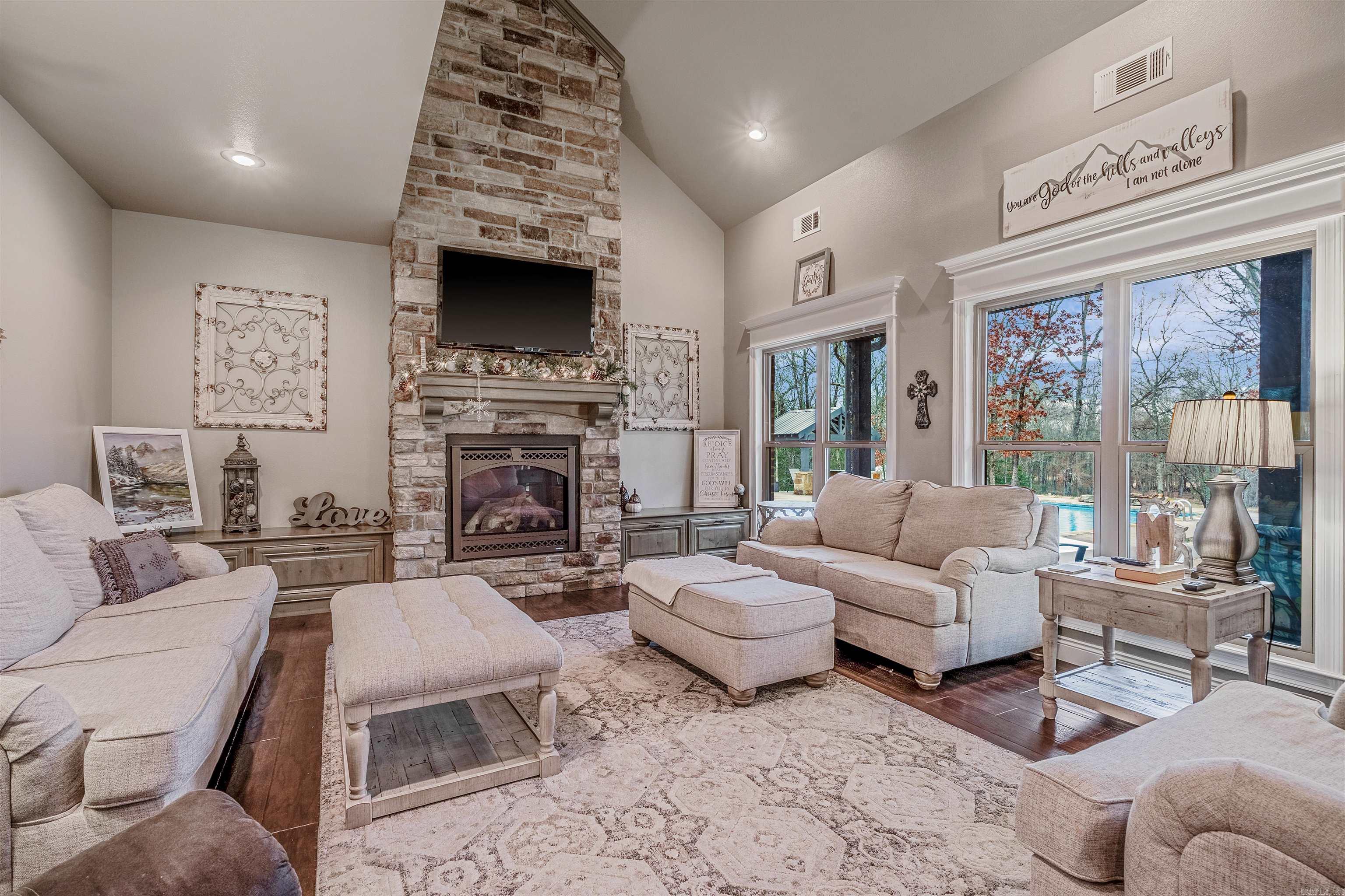 Metes & Bounds - Residential