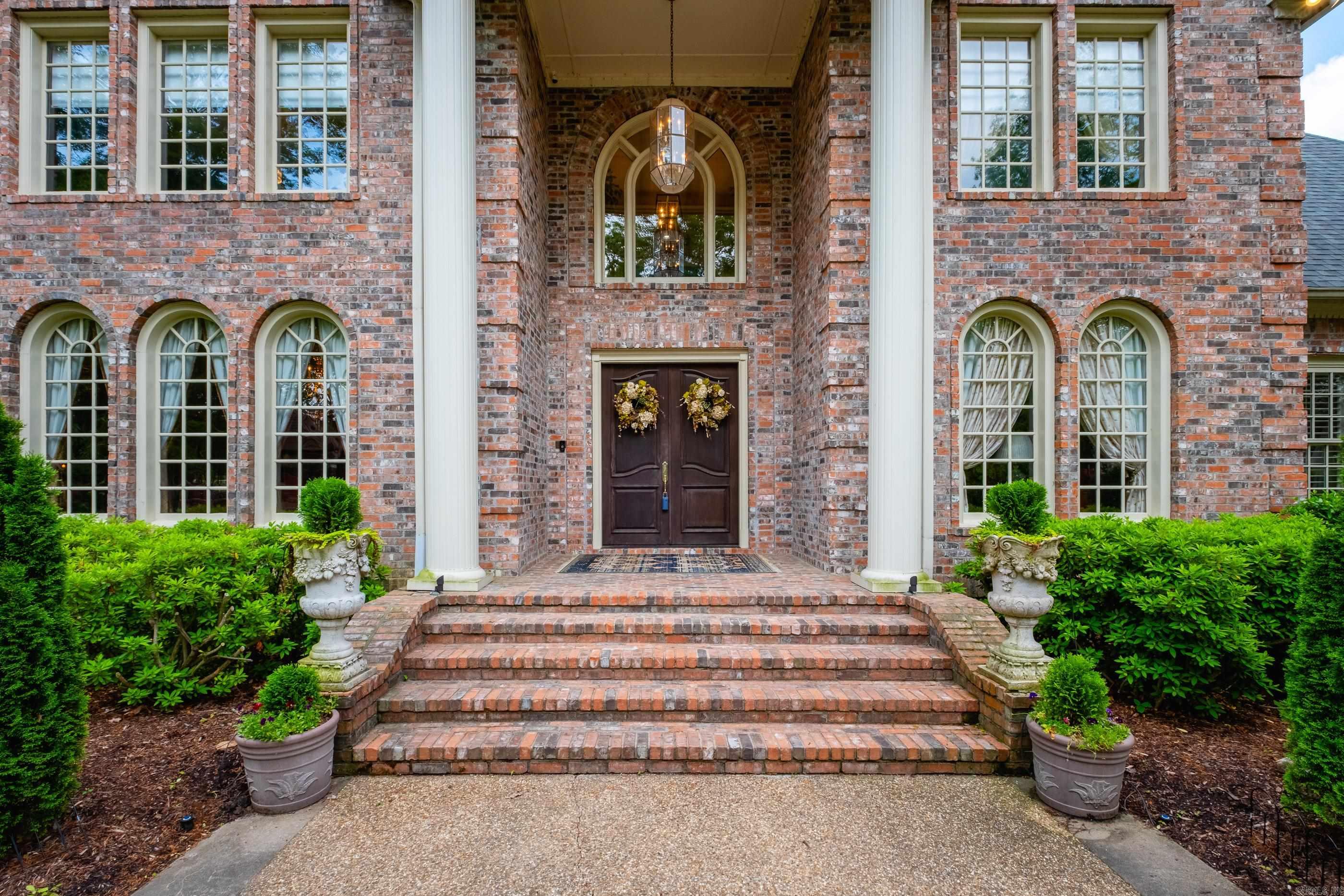 CHENAL VALLEY CHENAL CIRCLE - Residential