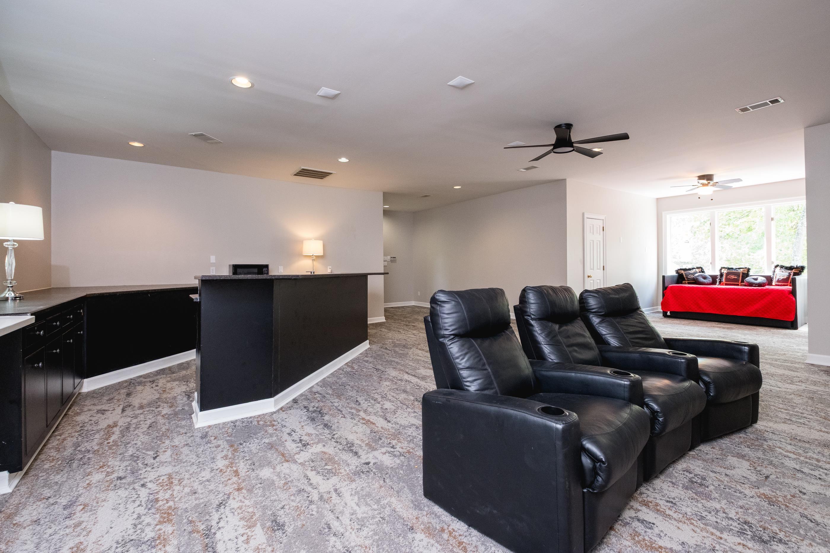 CHENAL VALLEY CHENAL CIRCLE - Residential