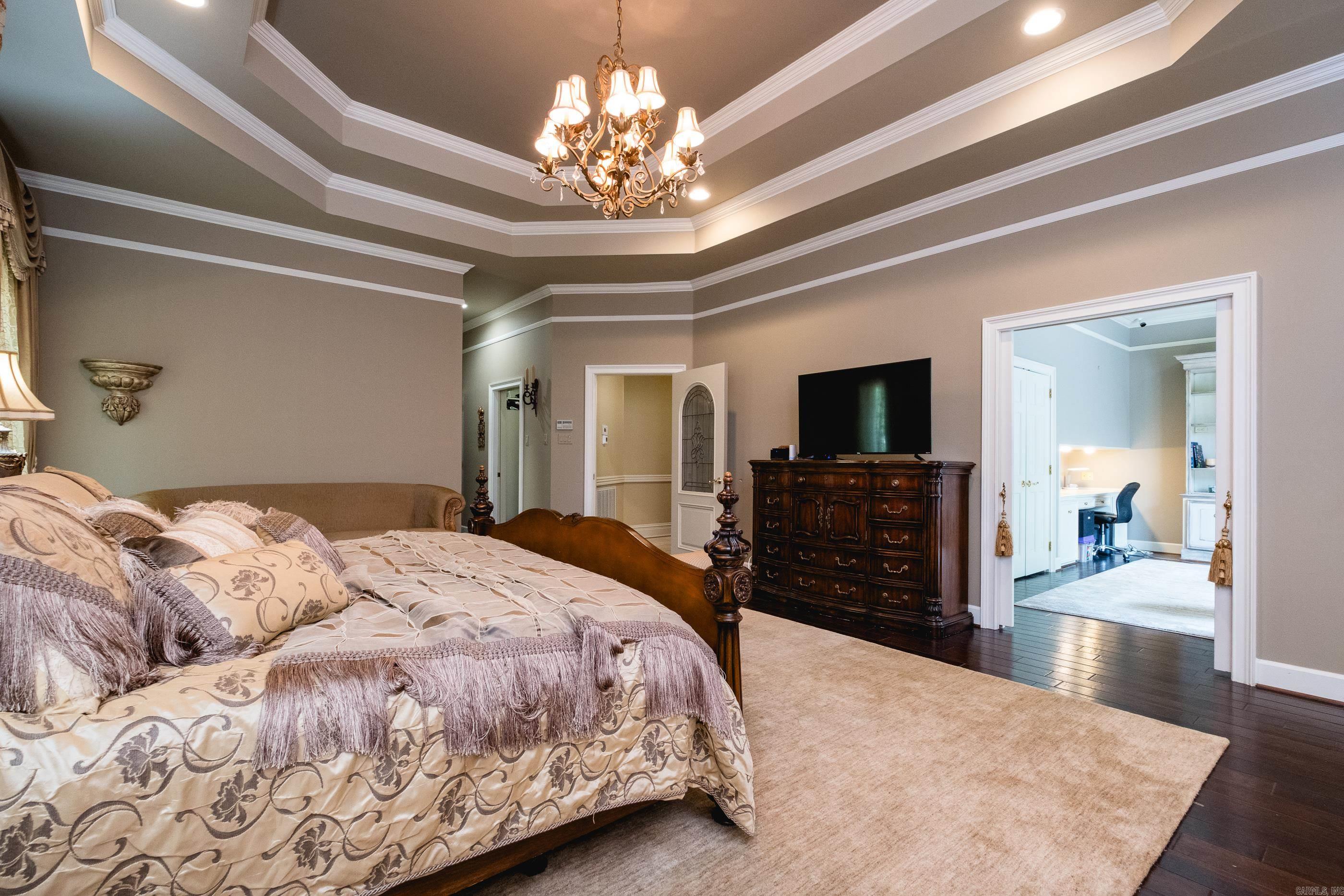 CHENAL VALLEY CHENAL CIRCLE - Residential