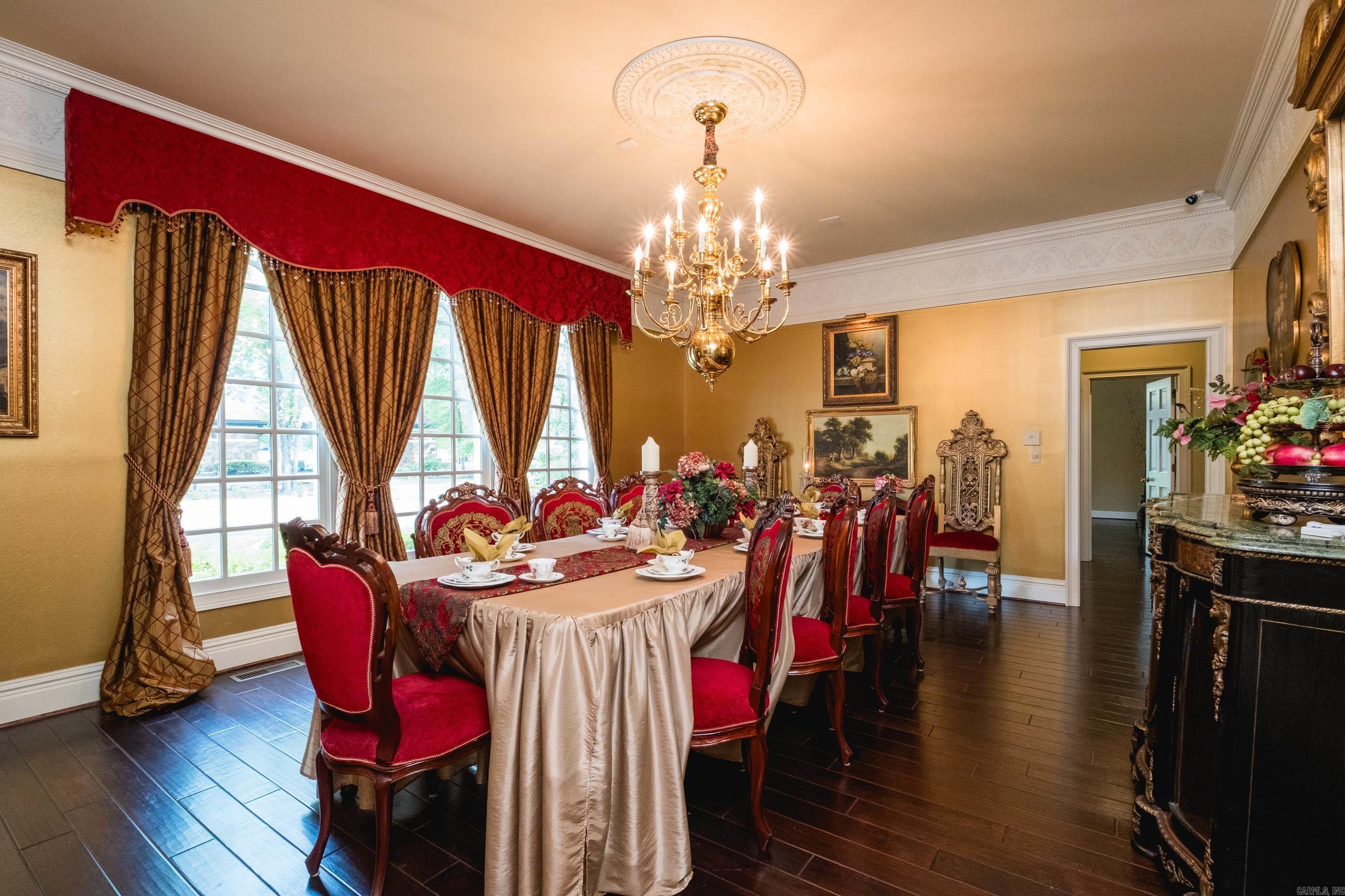 CHENAL VALLEY CHENAL CIRCLE - Residential