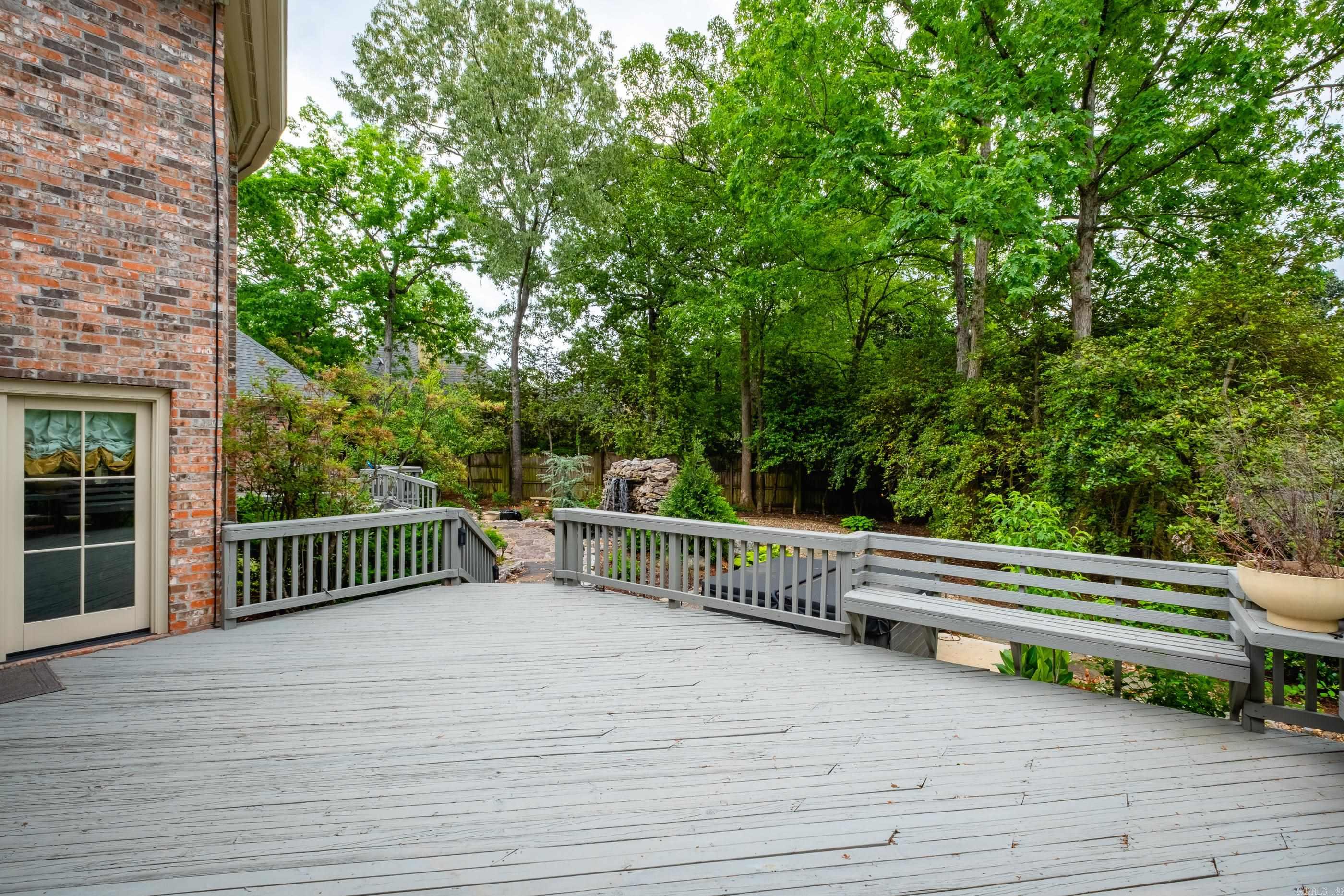 CHENAL VALLEY CHENAL CIRCLE - Residential