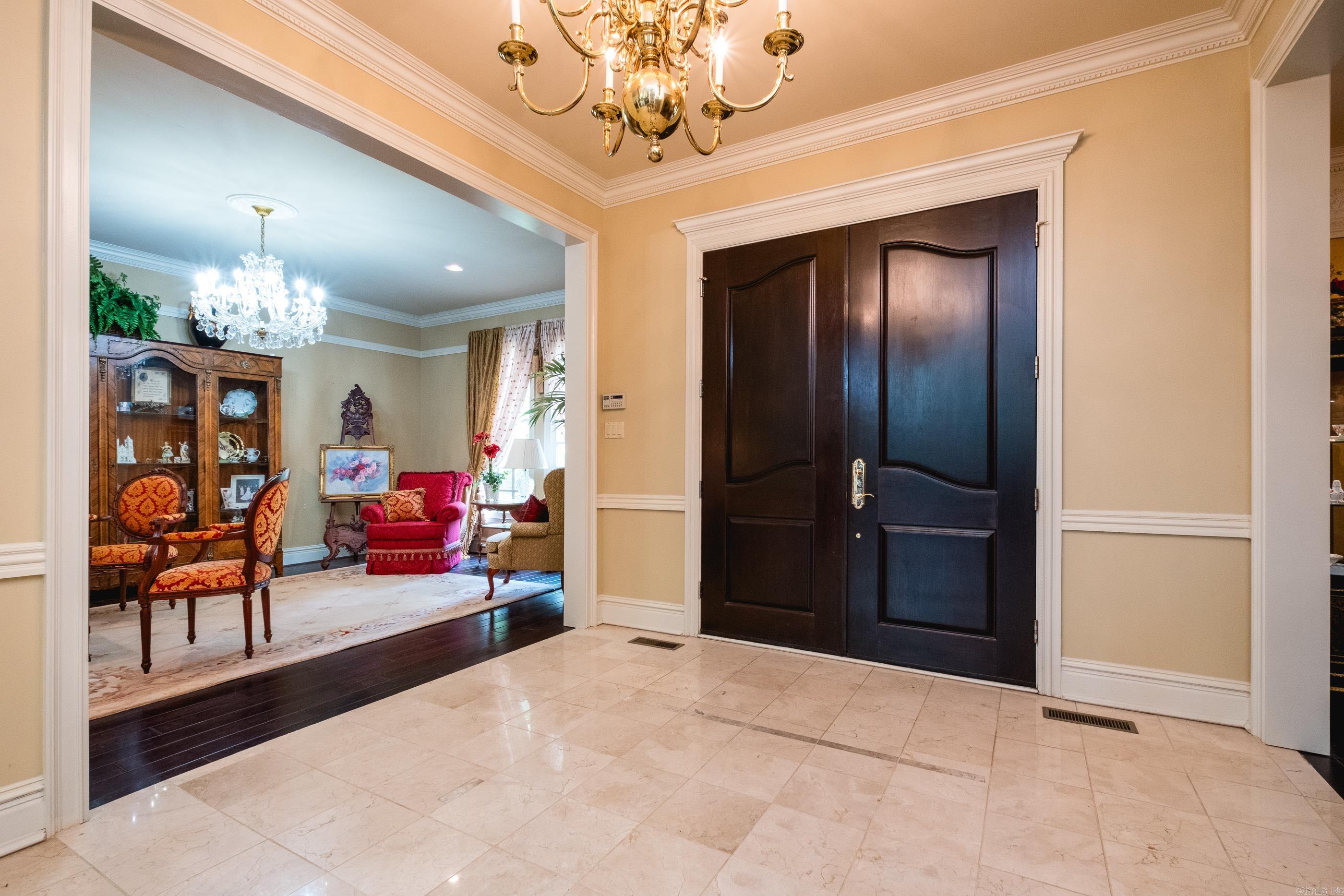 CHENAL VALLEY CHENAL CIRCLE - Residential