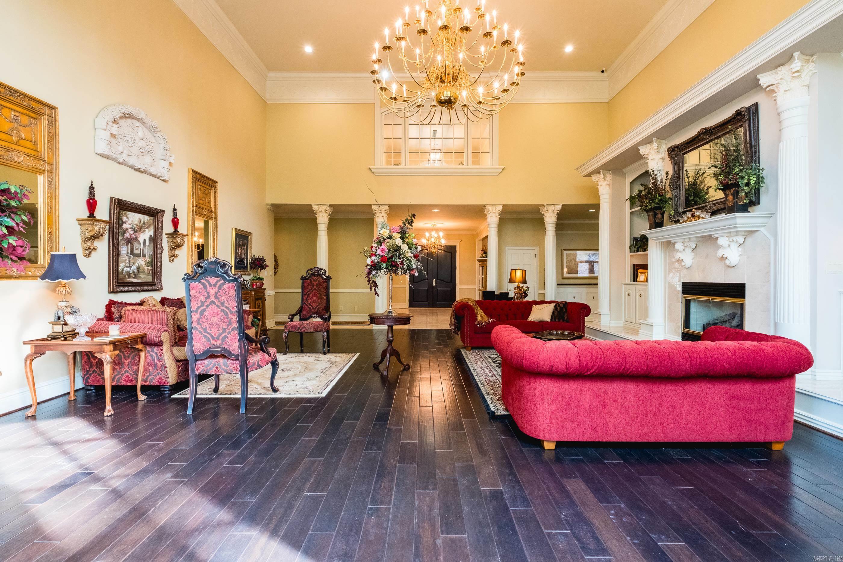 CHENAL VALLEY CHENAL CIRCLE - Residential