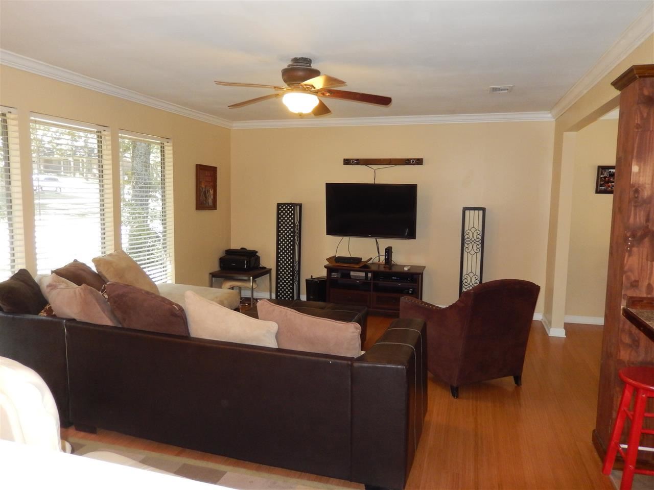 INDIAN HILLS - Residential