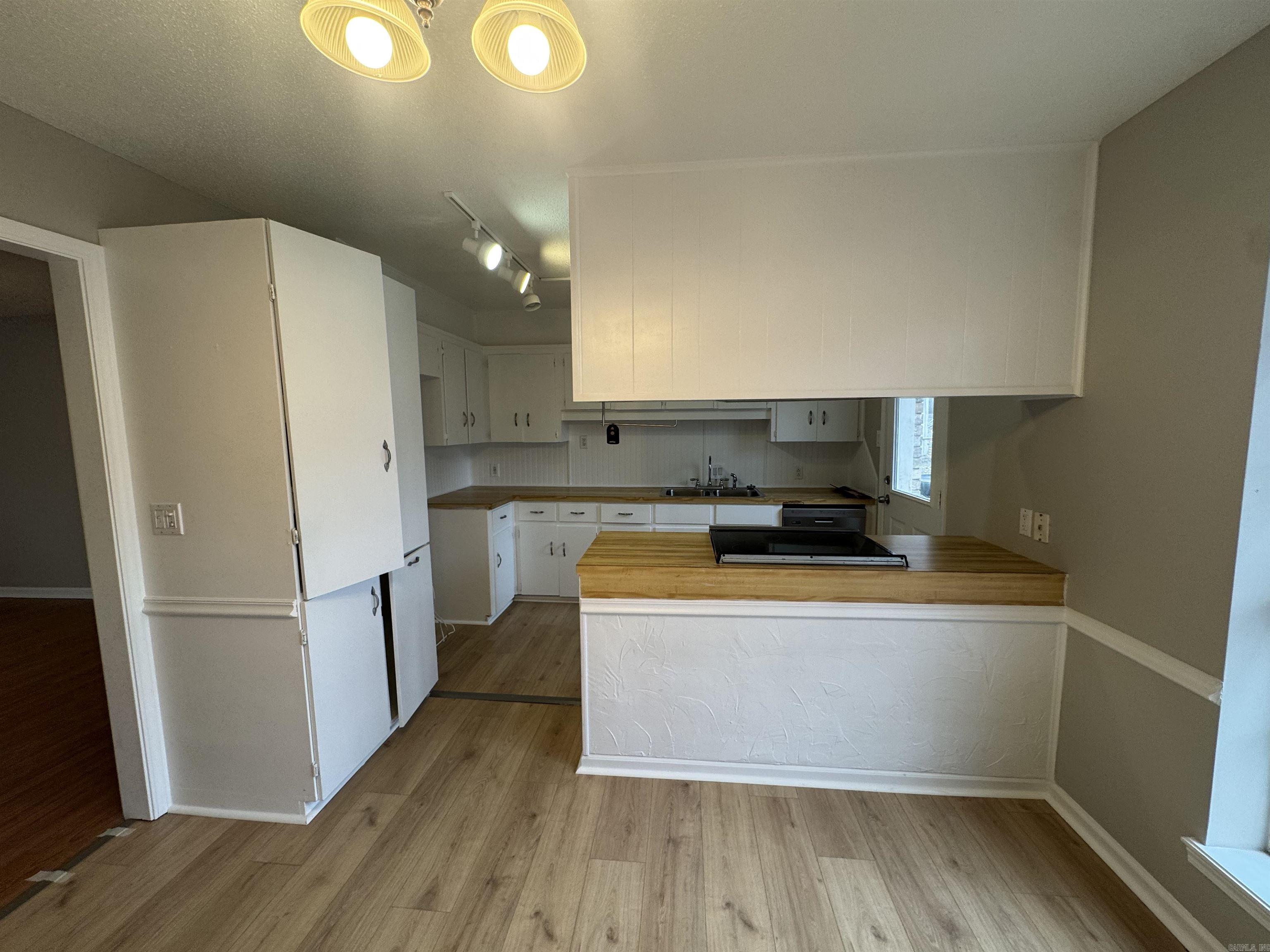 Meadowlark - Residential Lease