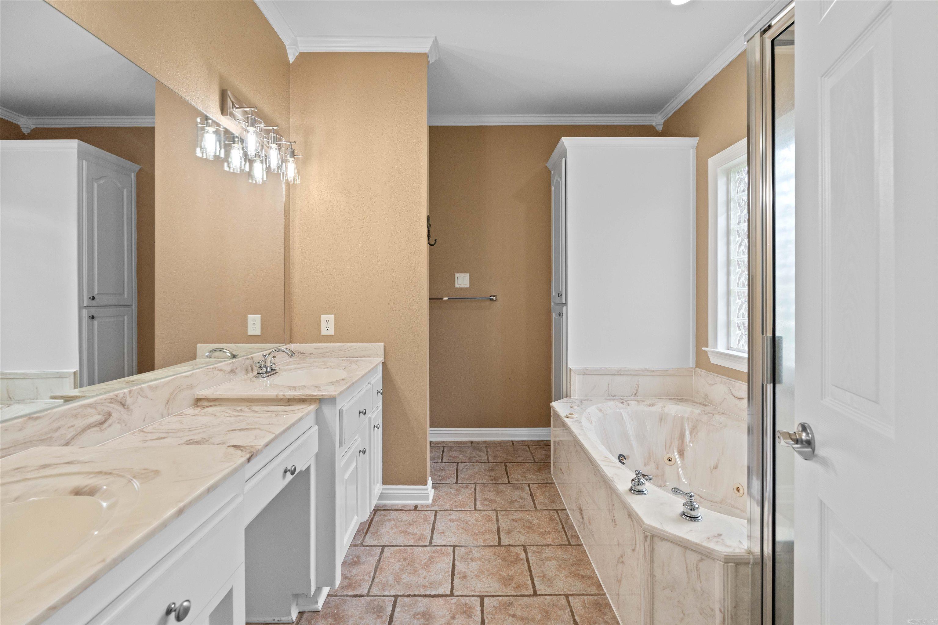 KROOKED KREEK - Residential