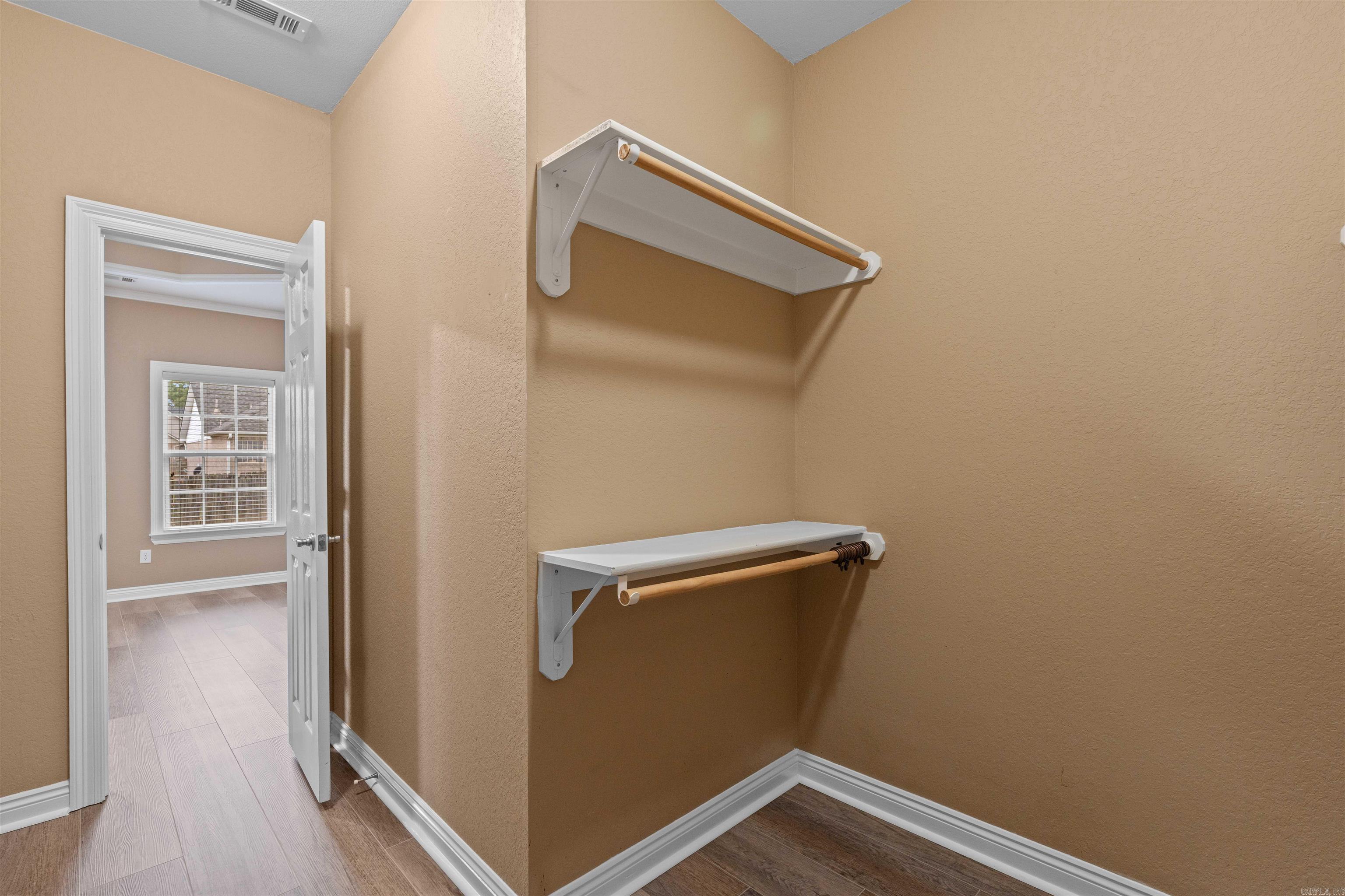 KROOKED KREEK - Residential