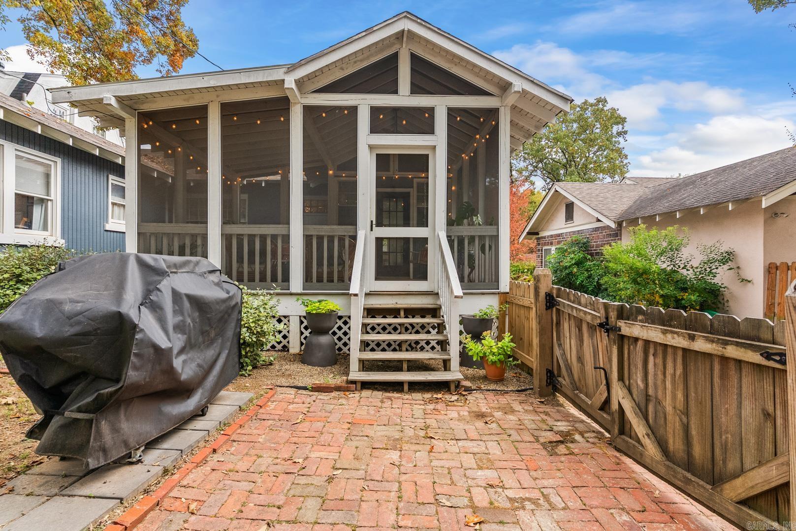 HOLLENBERG - Residential