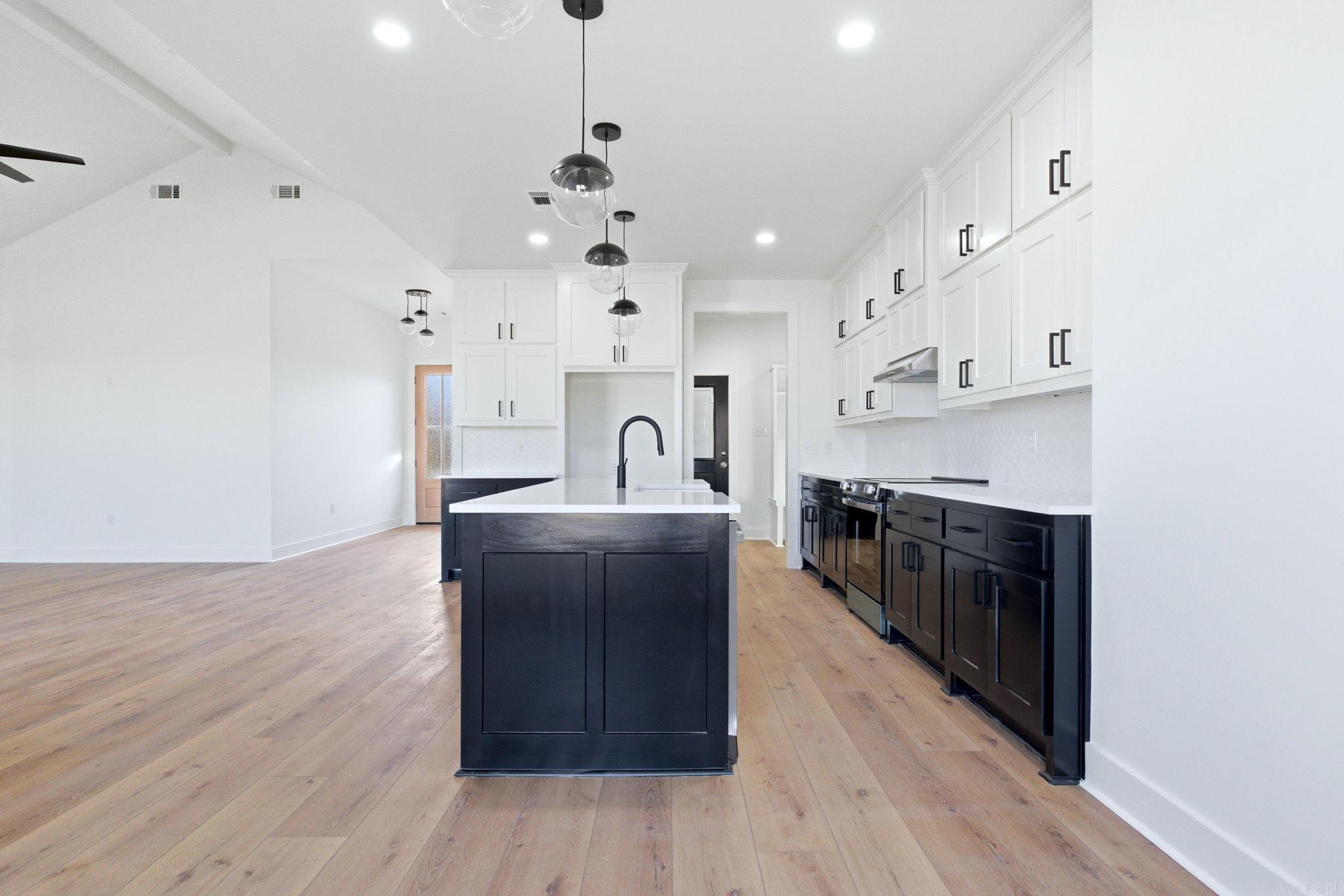 HIDDEN VALLEY ESTATES - Residential