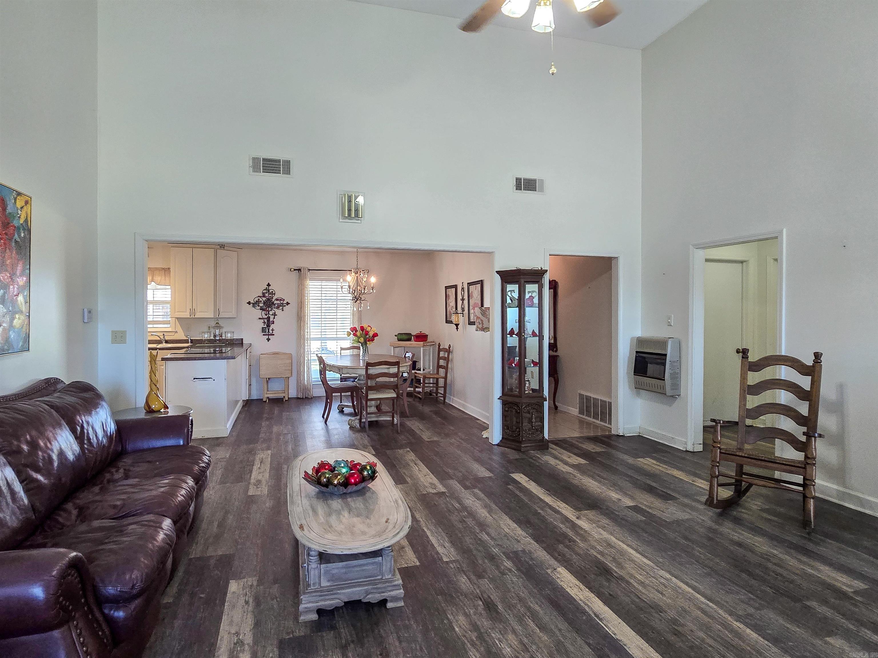 CHAPMAN & DEWEY RIVERSIDE - Residential