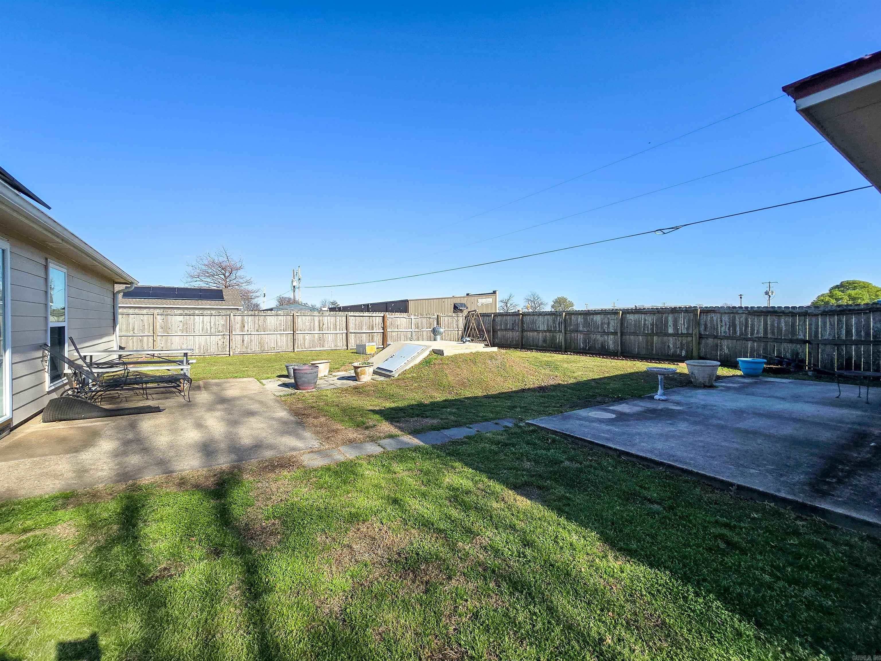 CHAPMAN & DEWEY RIVERSIDE - Residential