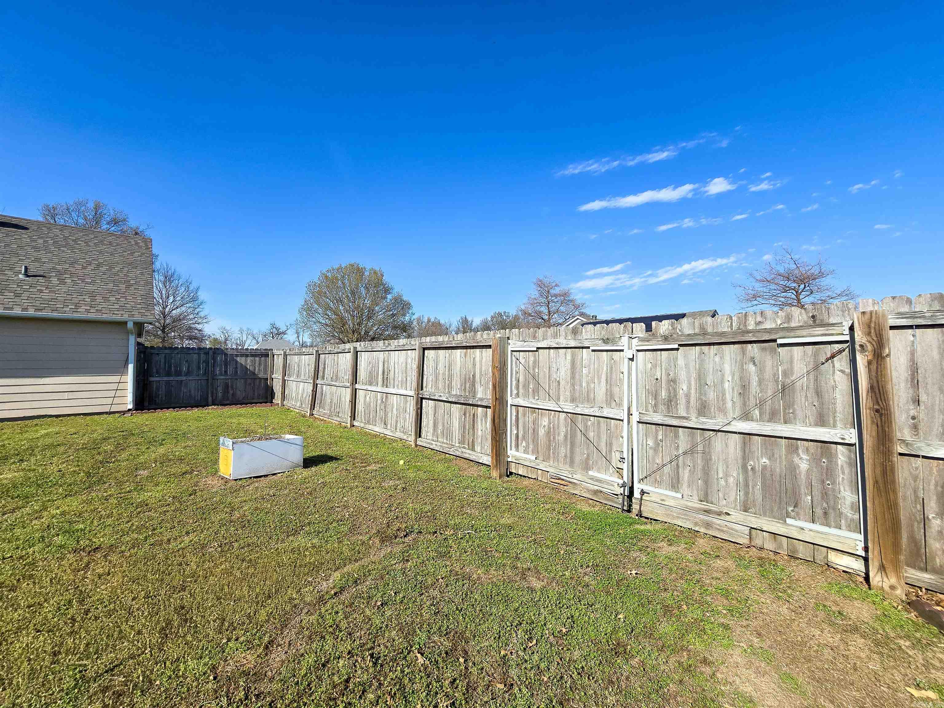 CHAPMAN & DEWEY RIVERSIDE - Residential