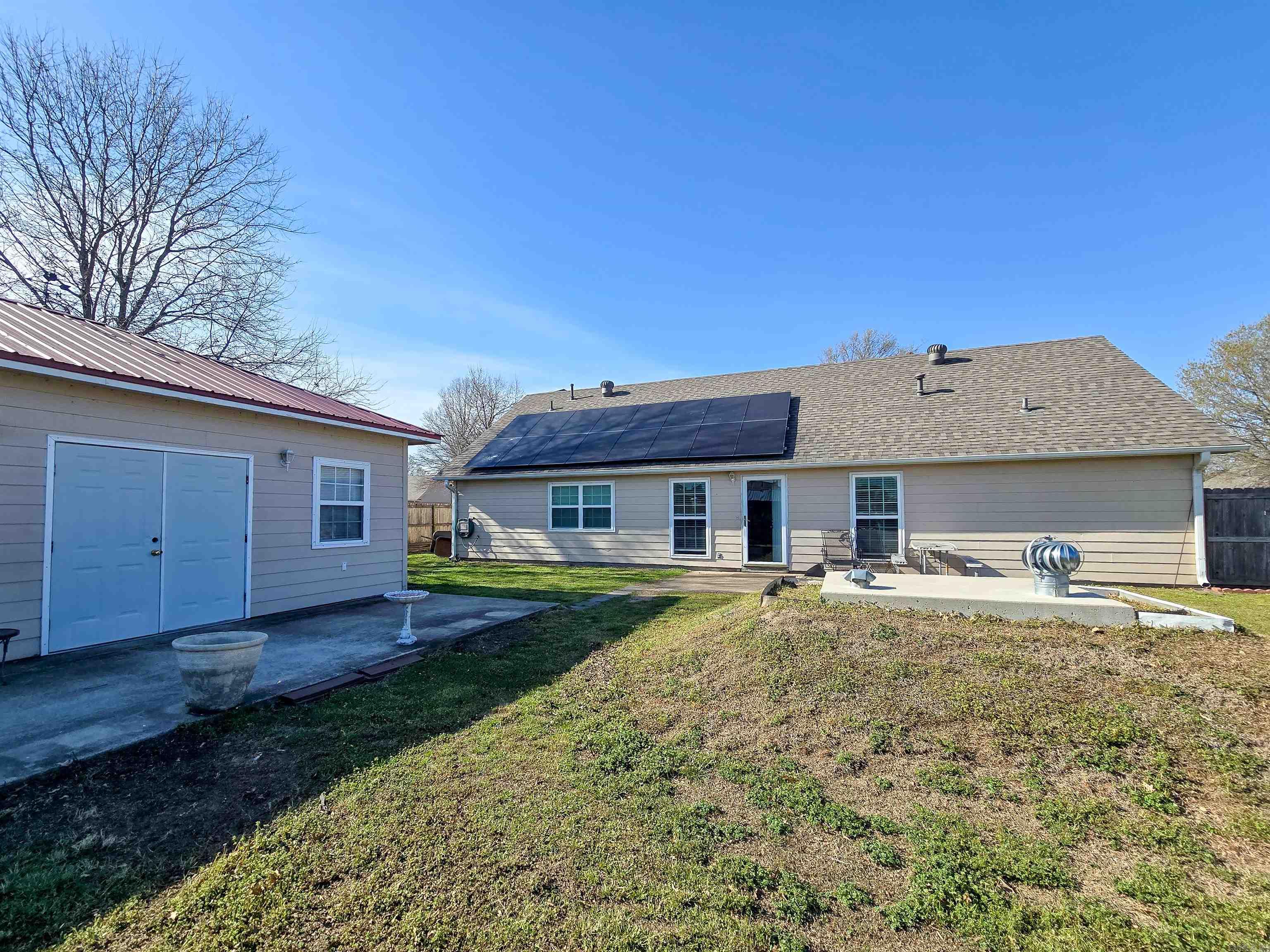 CHAPMAN & DEWEY RIVERSIDE - Residential