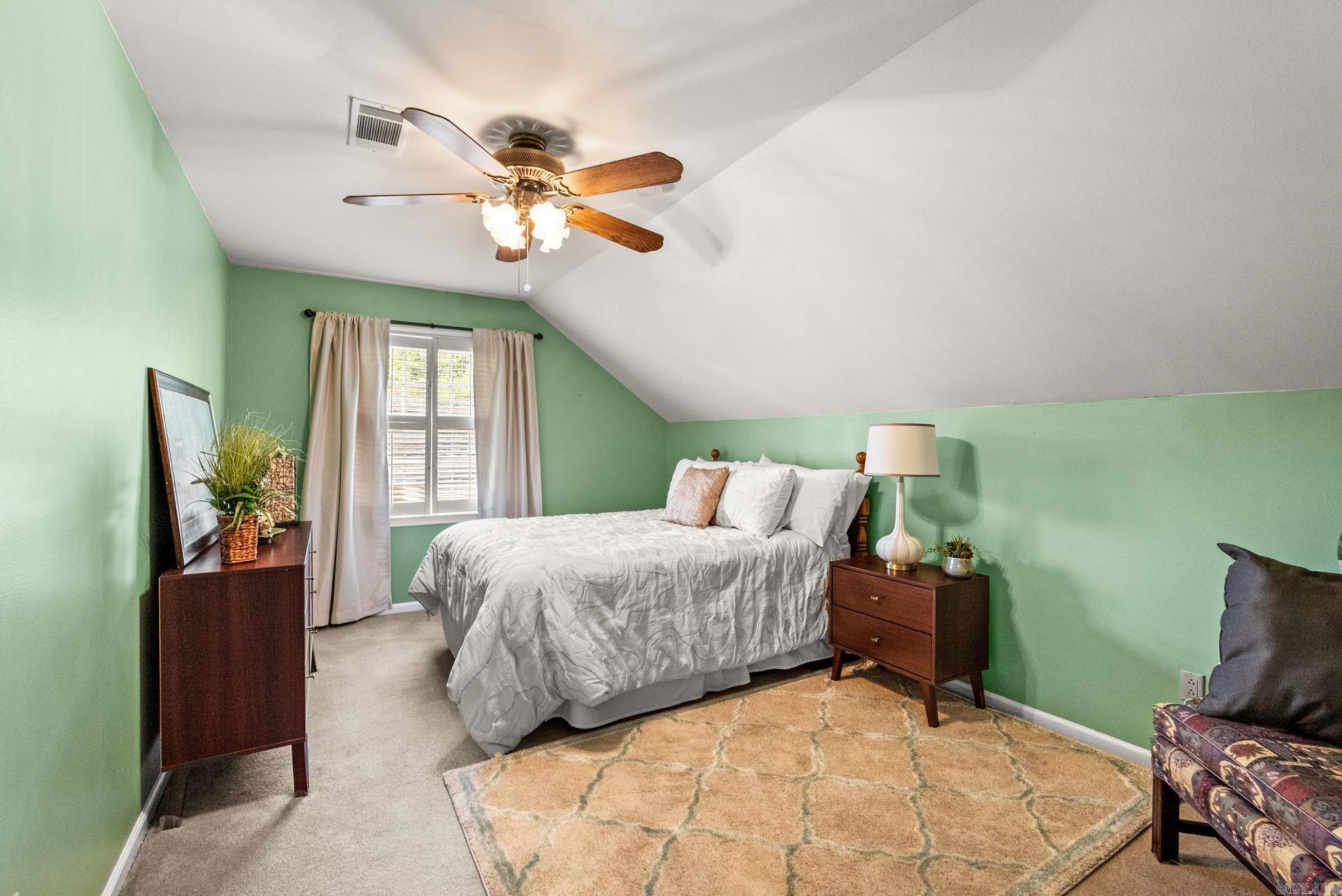 LONGLEA - Residential