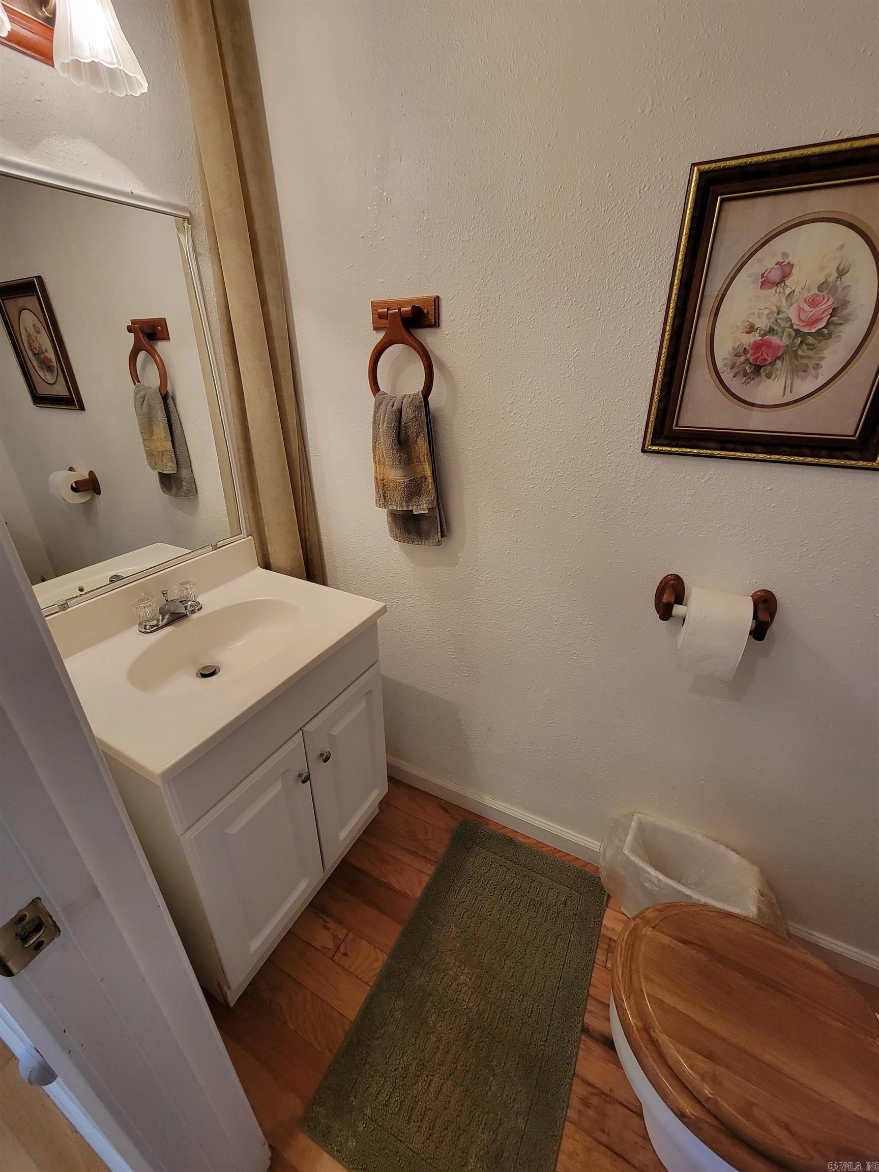 VALENCIA COURTS - Residential