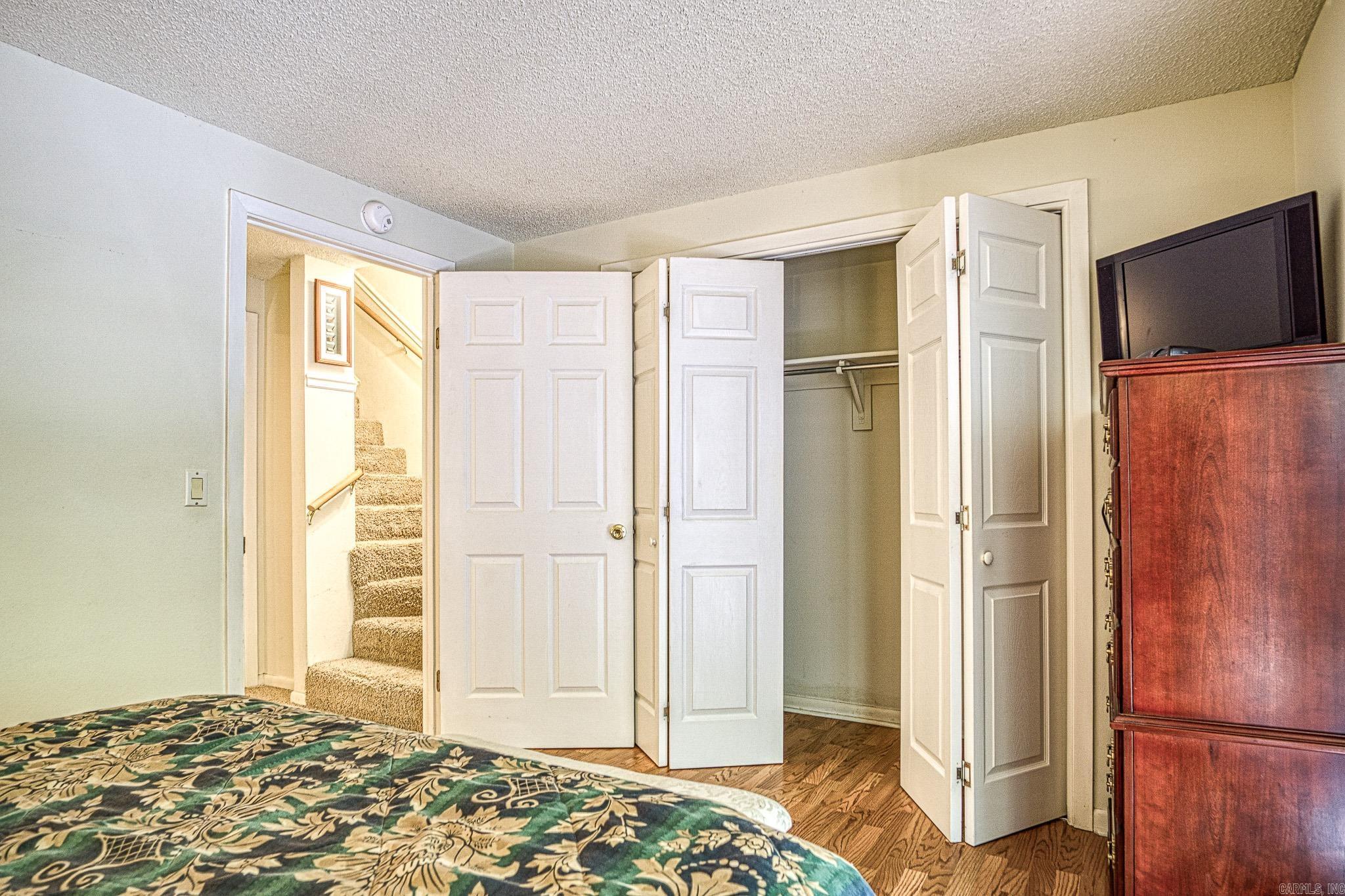 VALENCIA COURTS - Residential