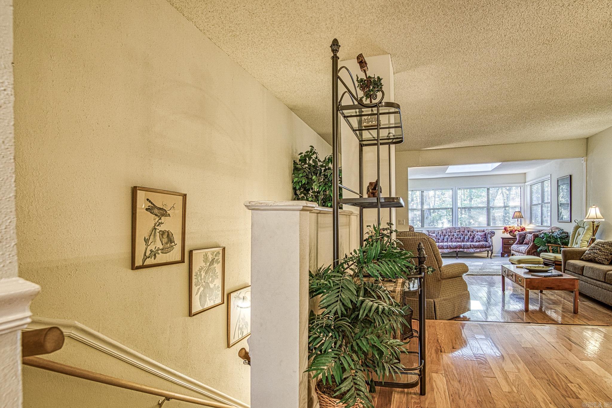 VALENCIA COURTS - Residential