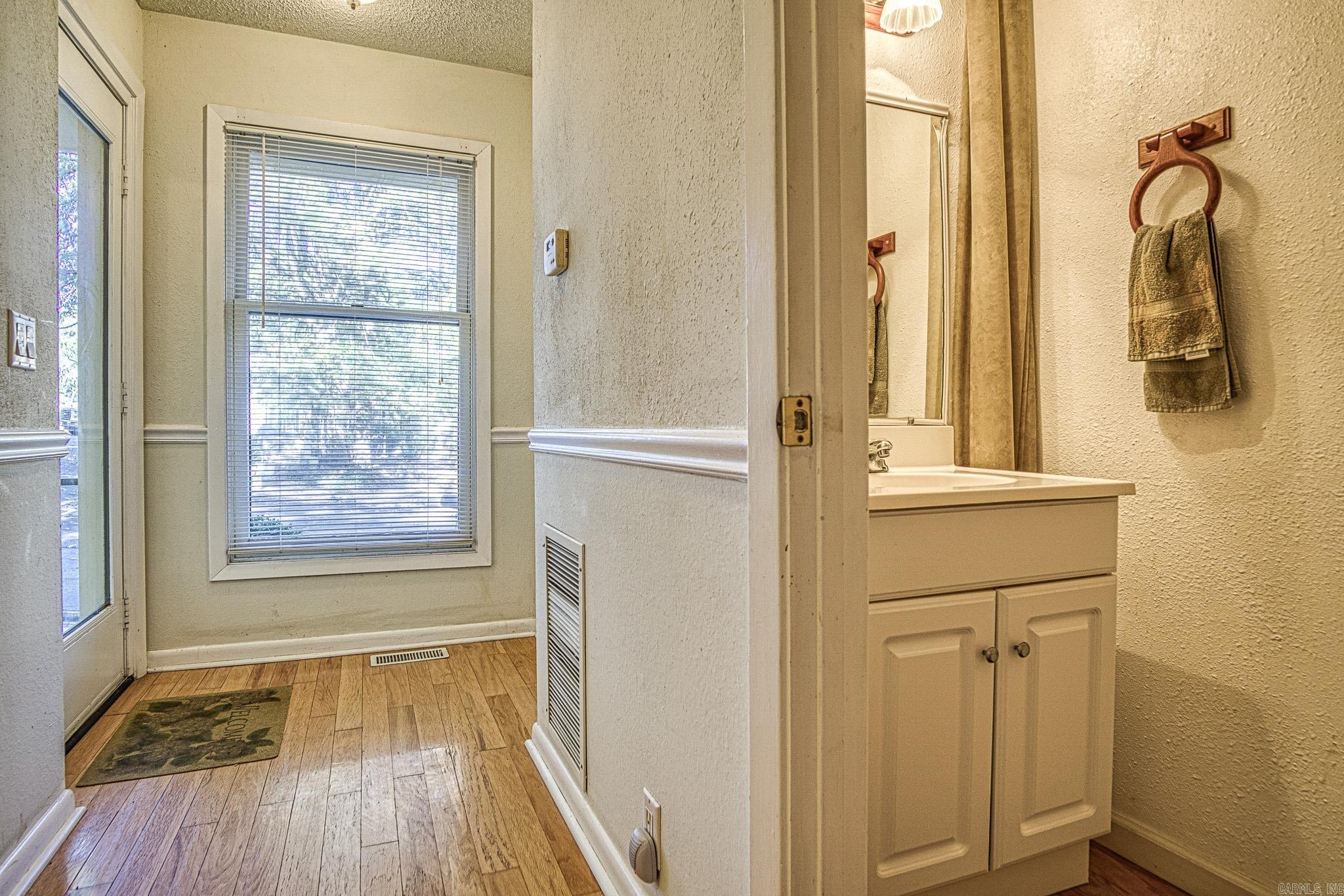 VALENCIA COURTS - Residential