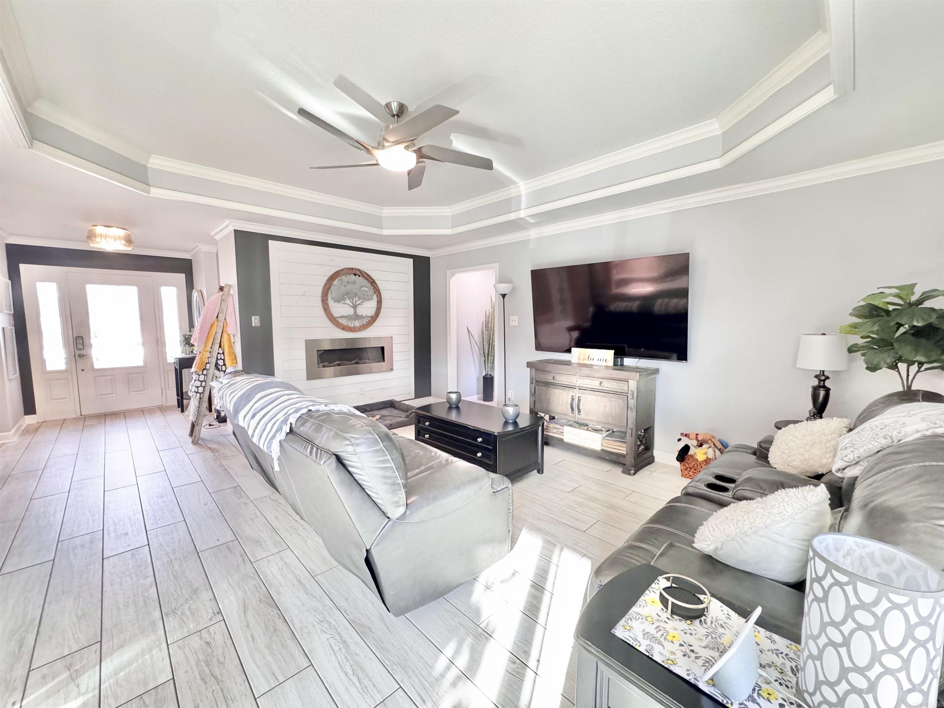 CROSS CREEK - Residential