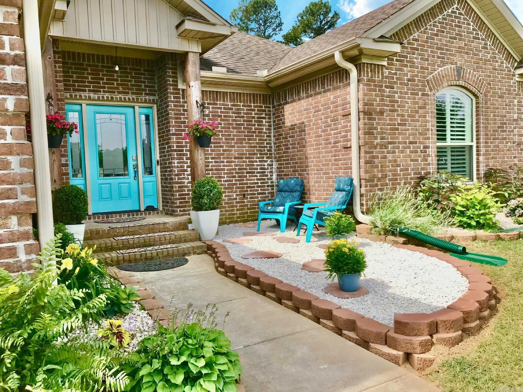 CROSS CREEK - Residential