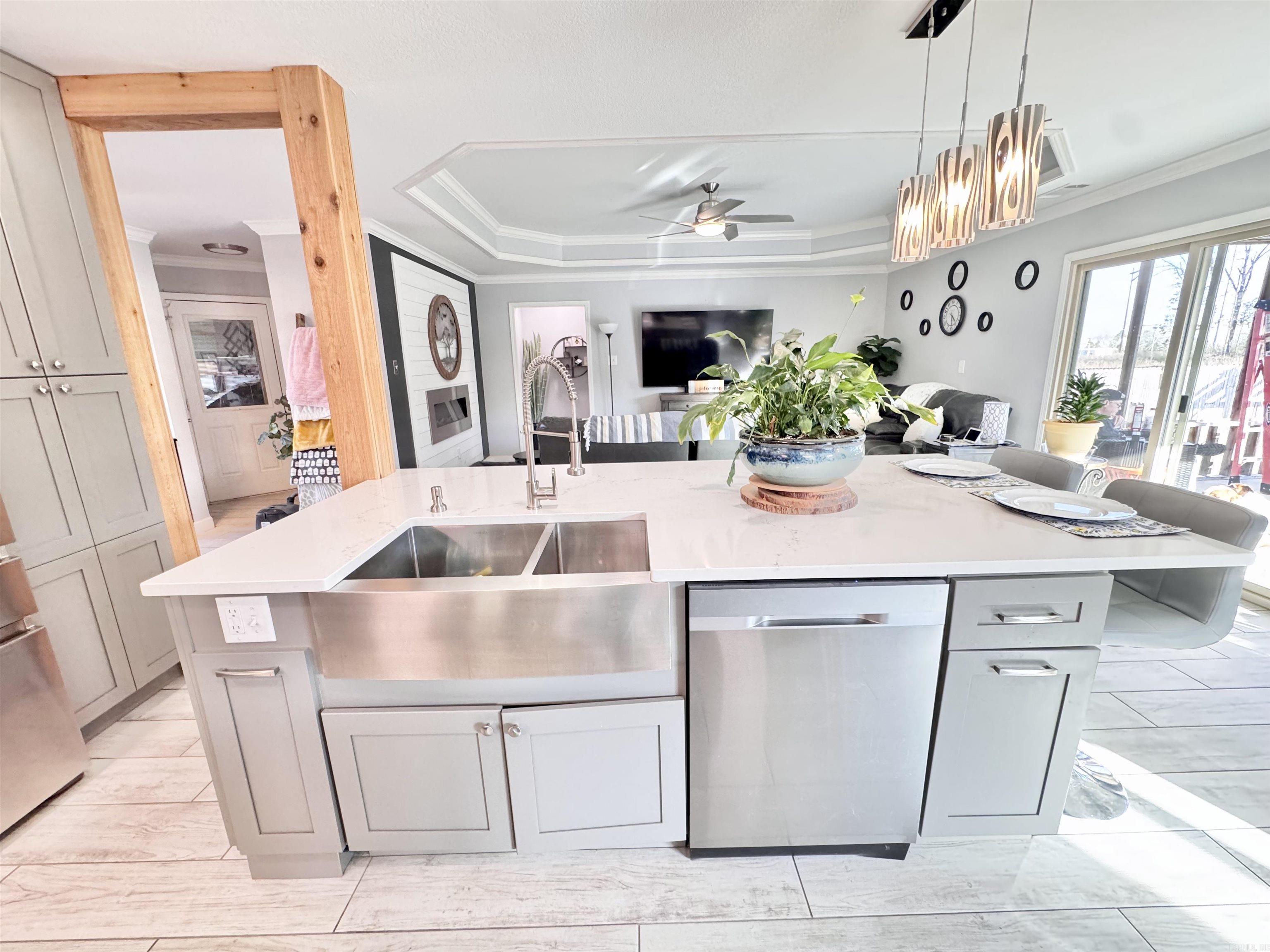 CROSS CREEK - Residential