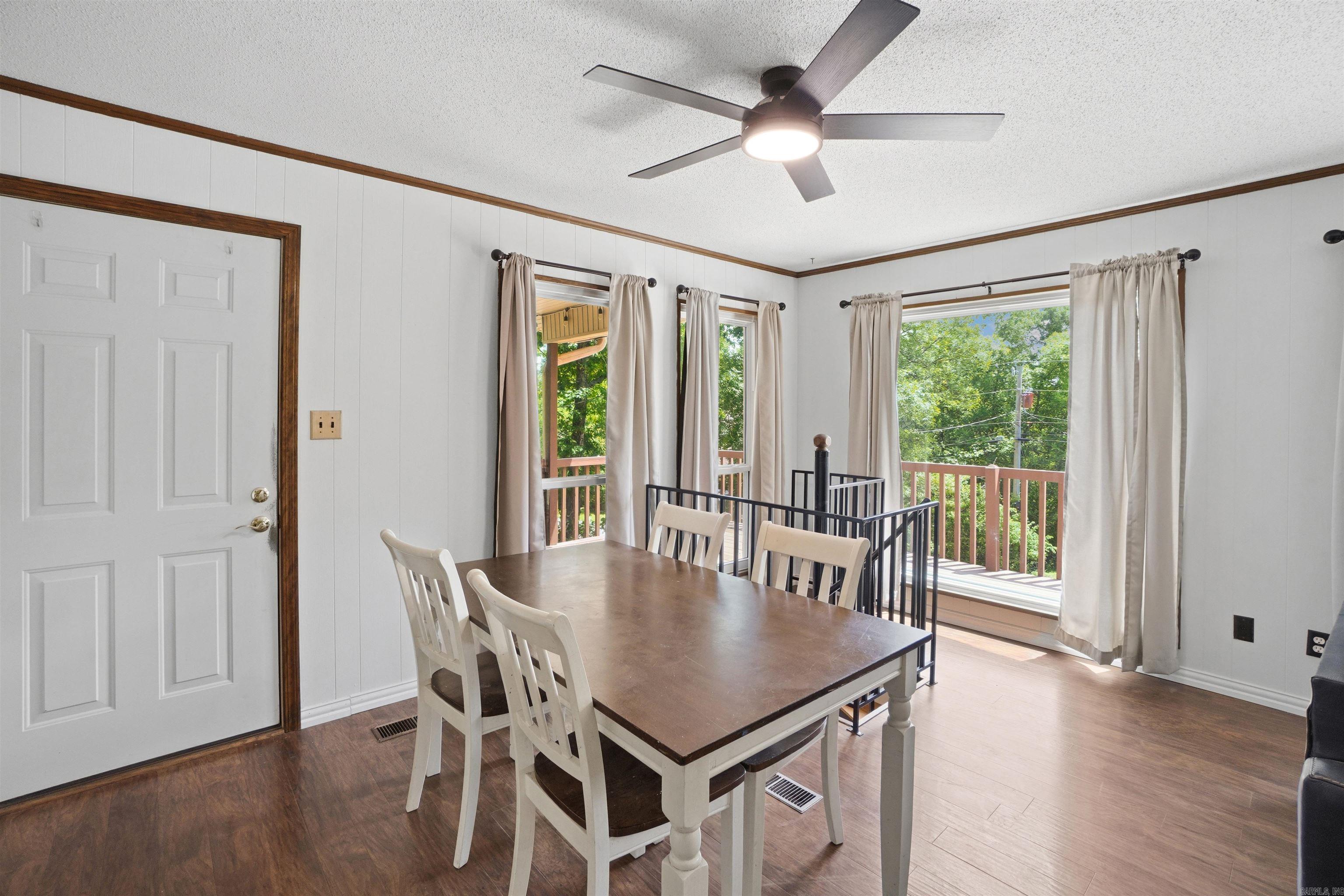 CHELSEA GLADE - Residential