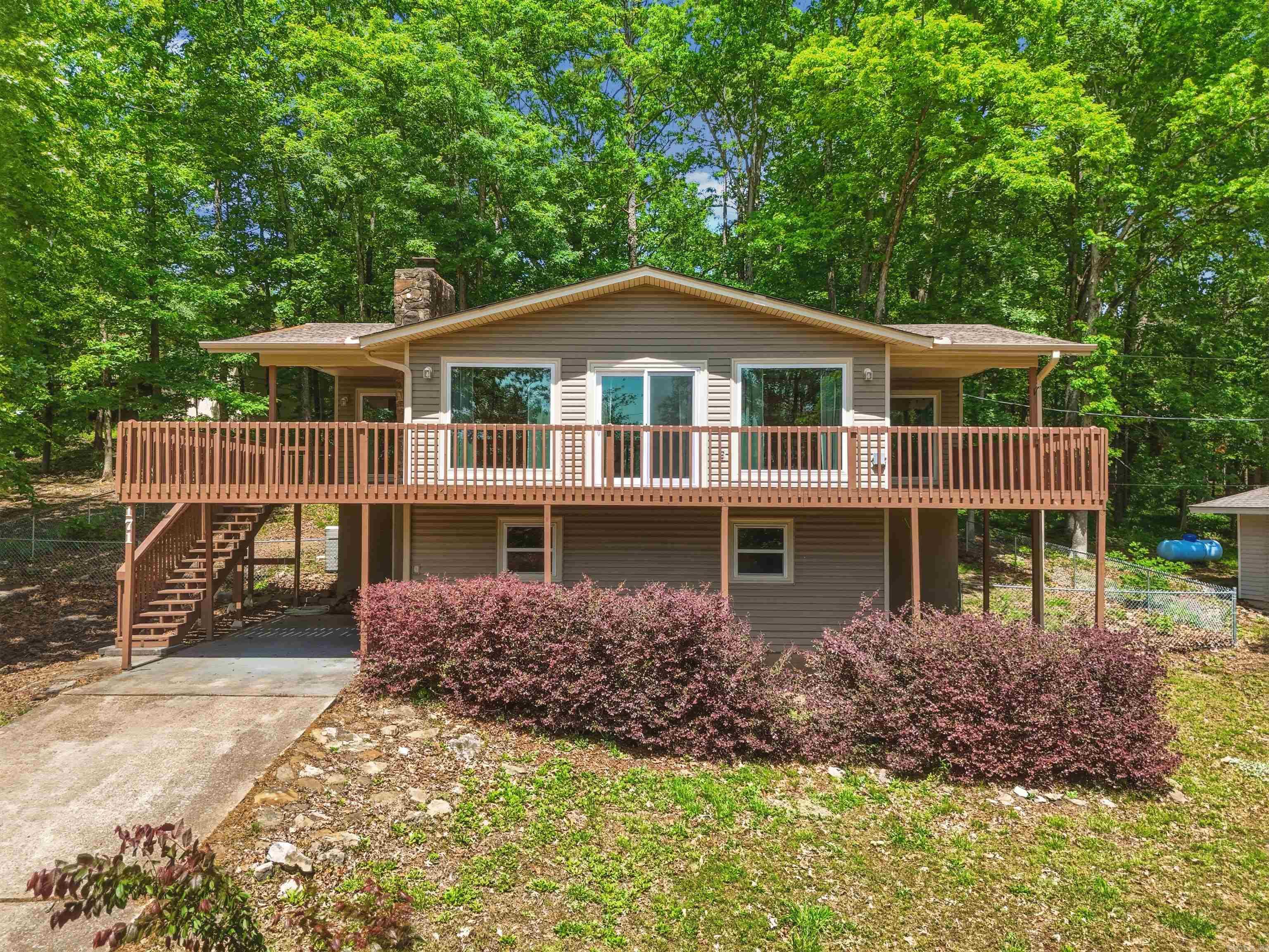 CHELSEA GLADE - Residential