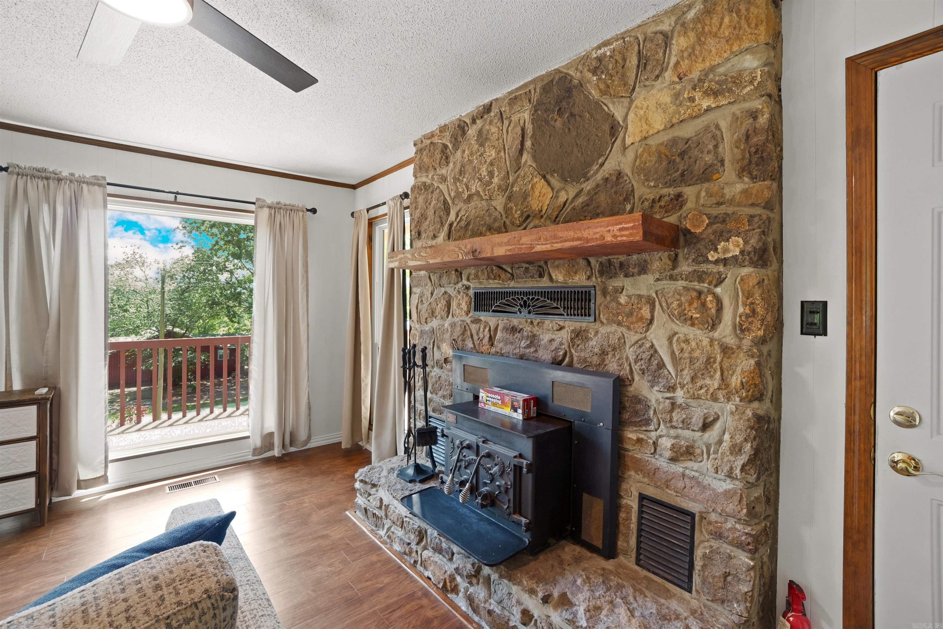 CHELSEA GLADE - Residential