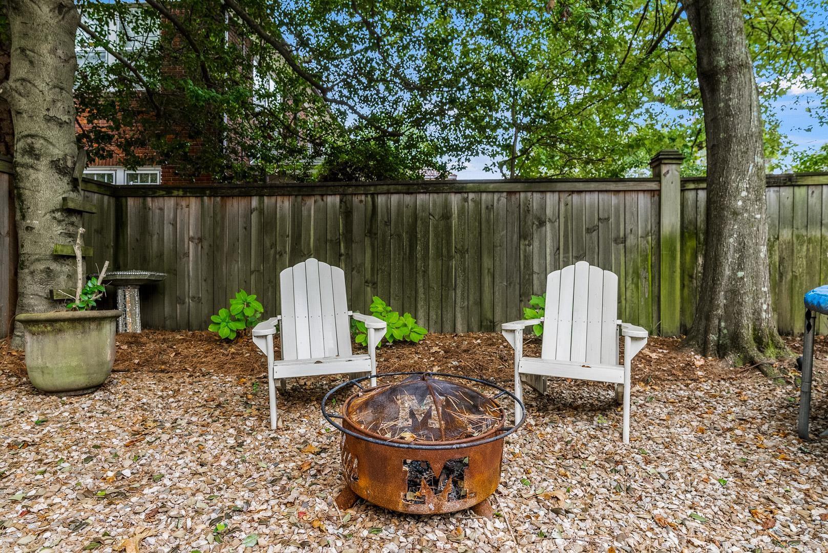 SHADOWLAWN - Residential