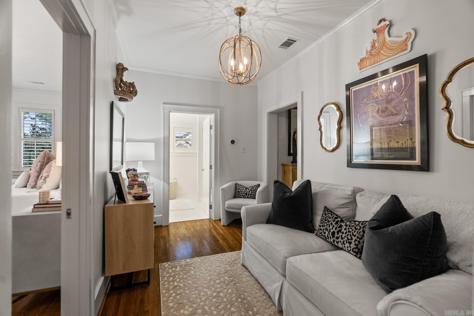 SHADOWLAWN - Residential