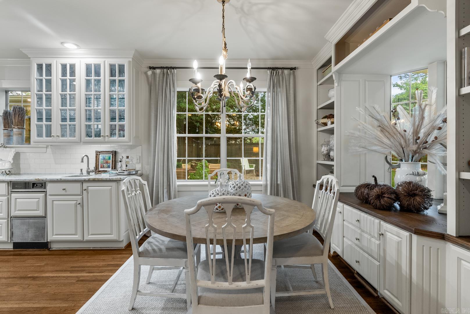 SHADOWLAWN - Residential