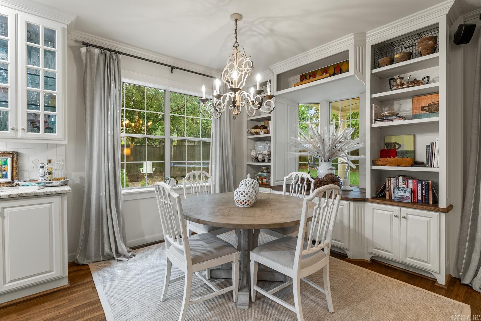 SHADOWLAWN - Residential