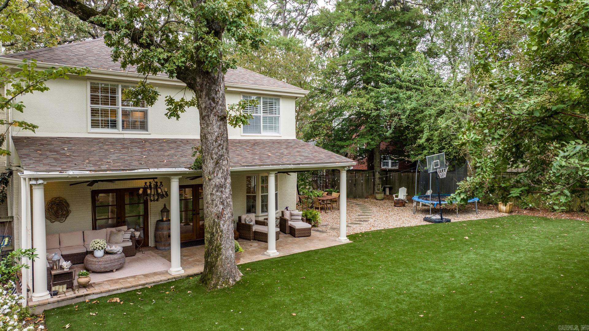 SHADOWLAWN - Residential