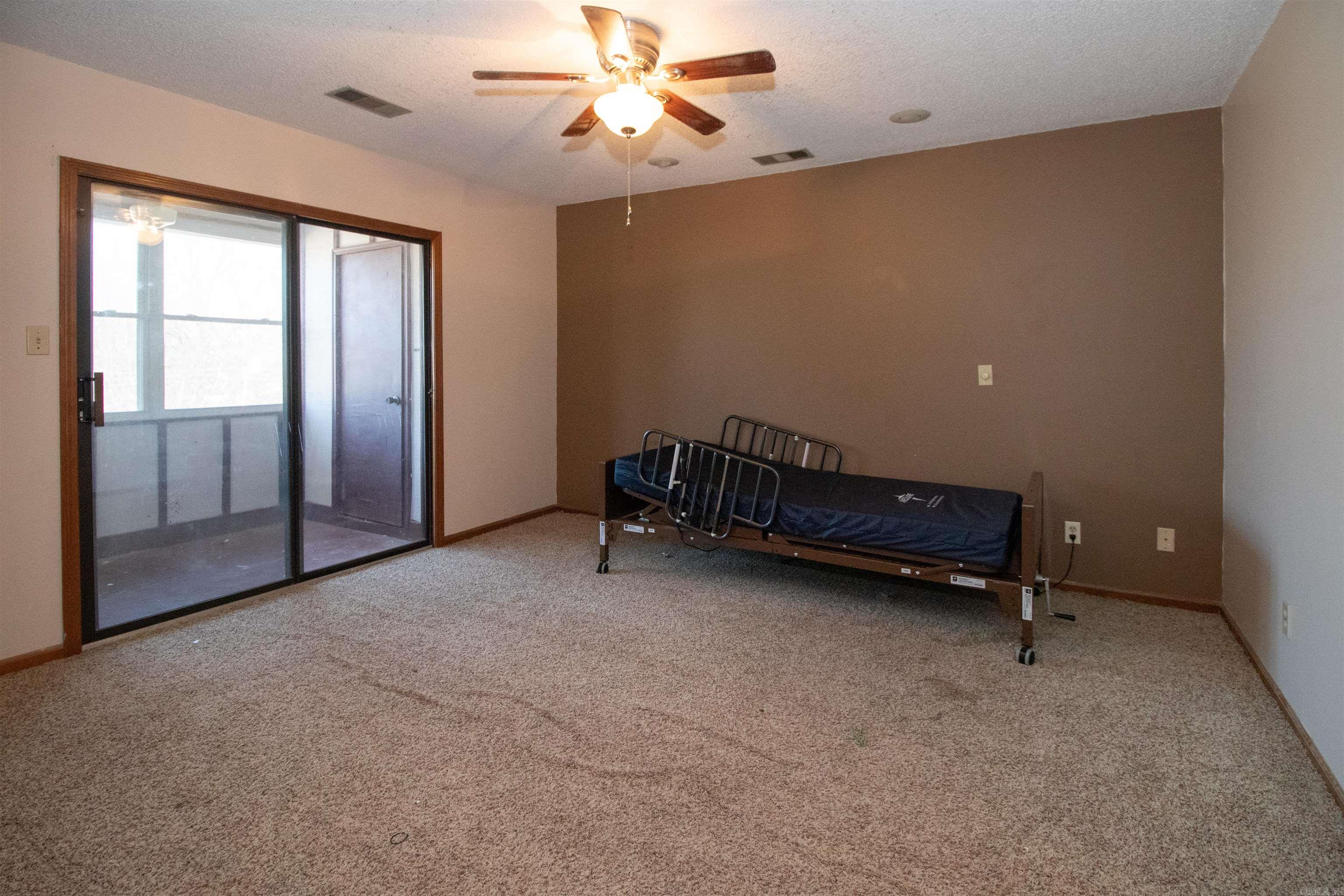 CAMBRIDGE COURT - Residential