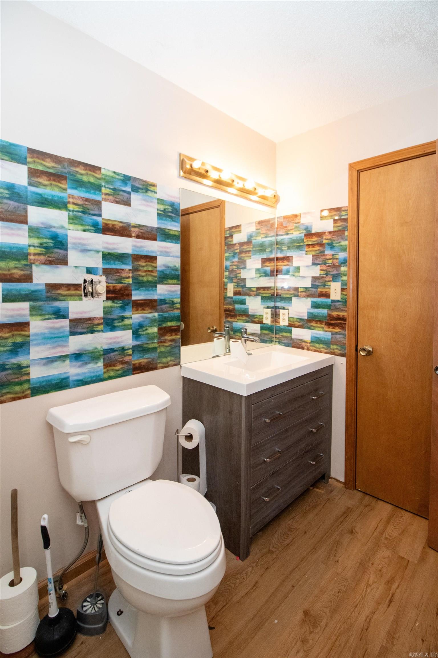 CAMBRIDGE COURT - Residential