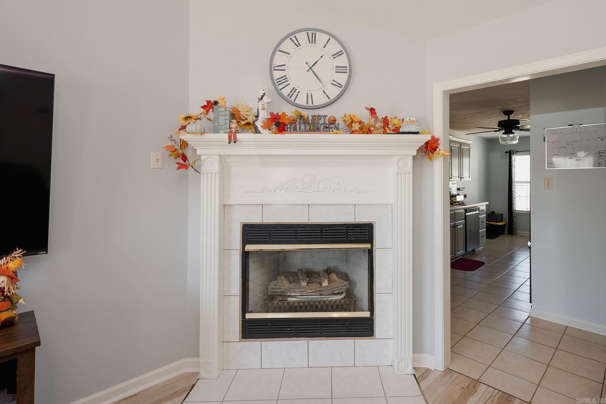 COUNTRY VILLAGE ESTATES - Residential