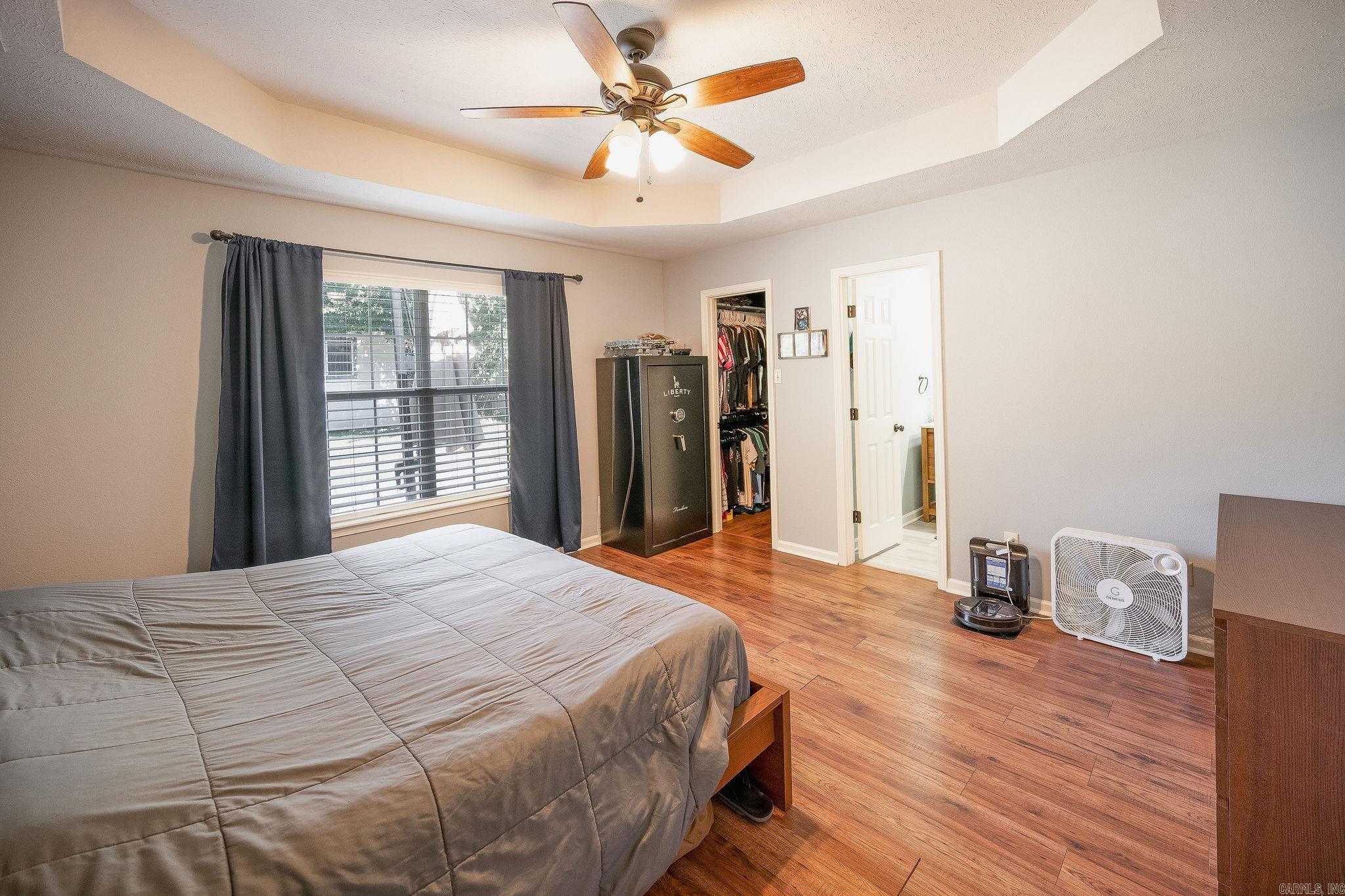 COUNTRY VILLAGE ESTATES - Residential