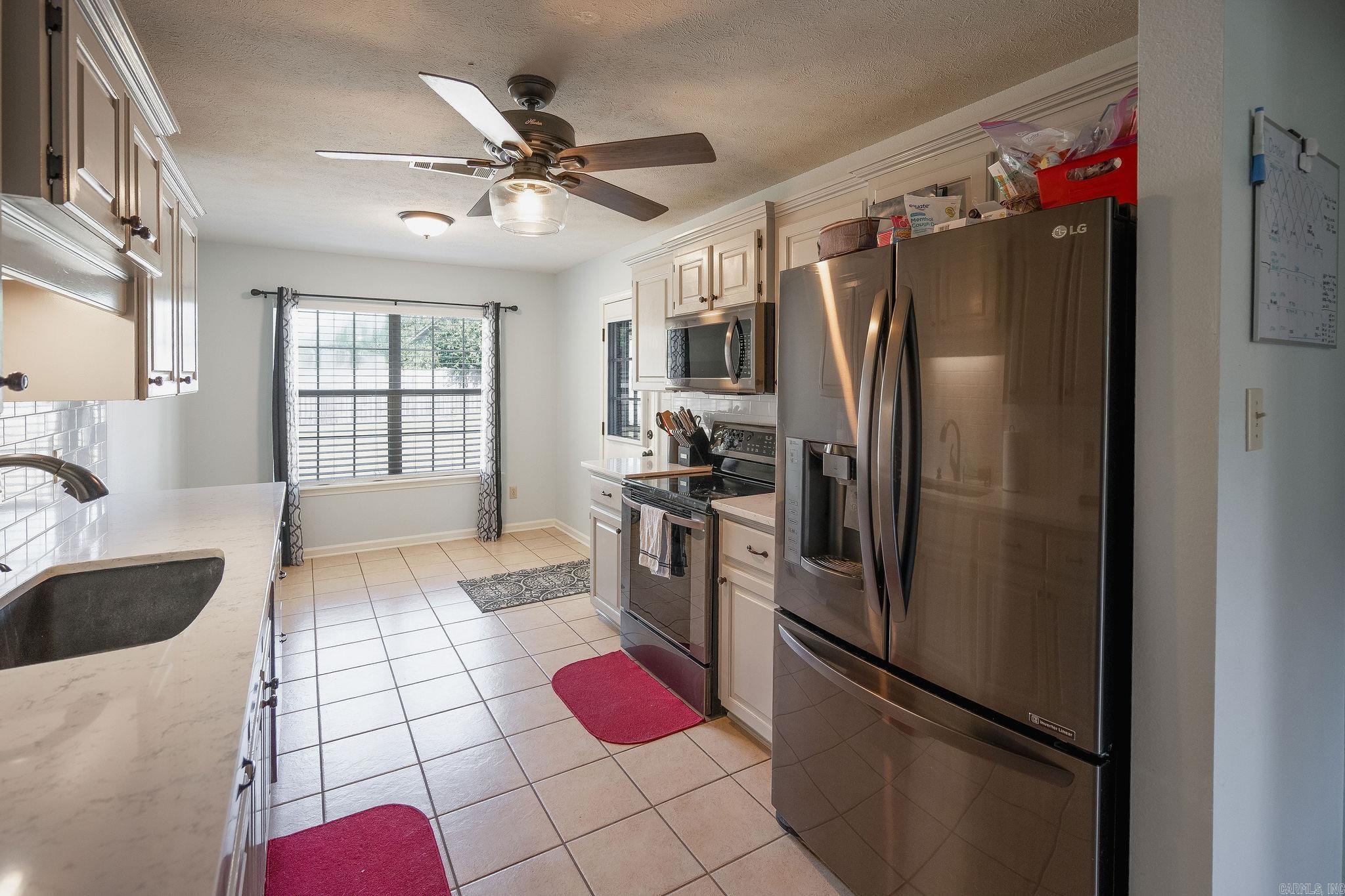 COUNTRY VILLAGE ESTATES - Residential